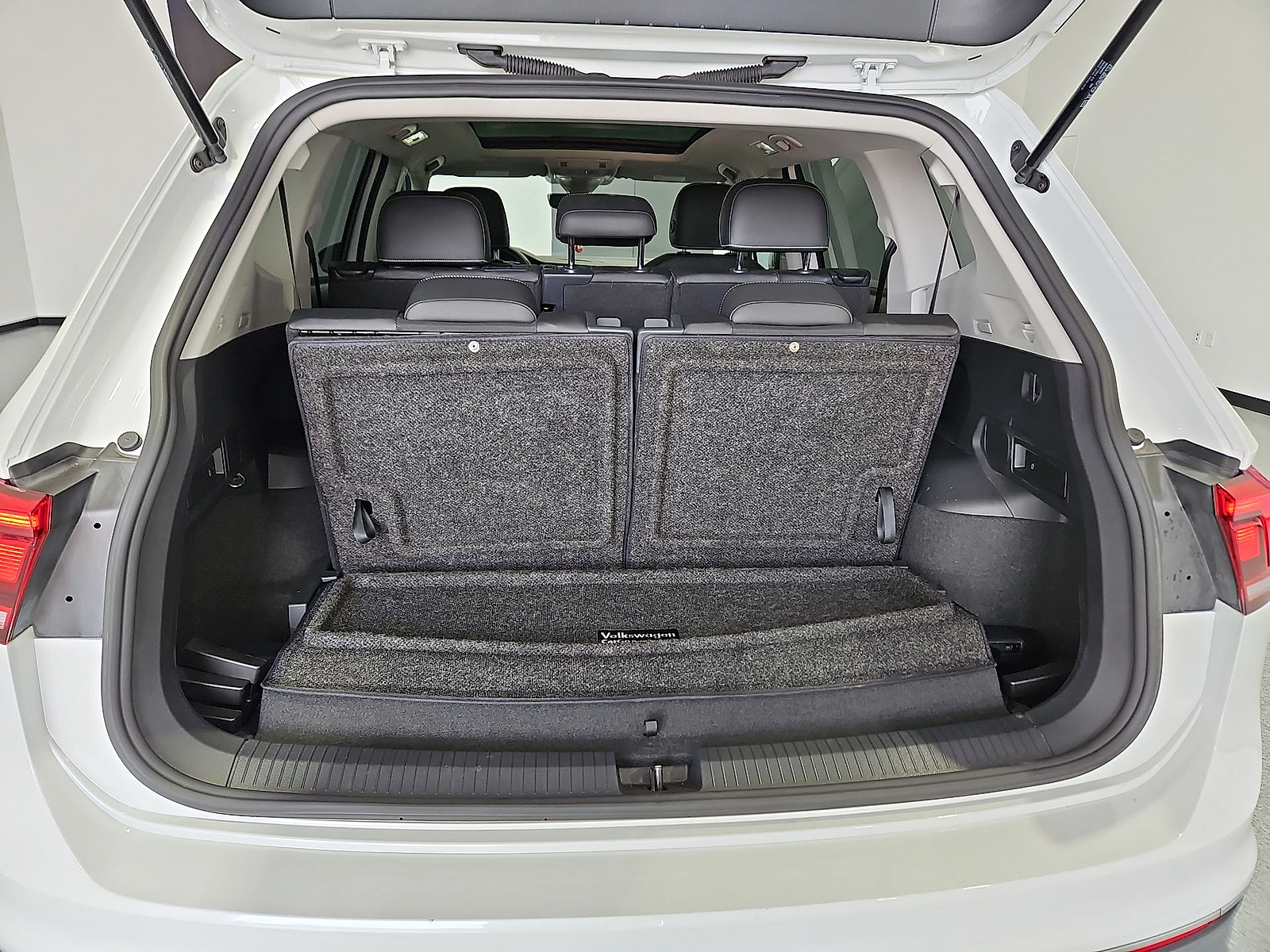 2023 Volkswagen Tiguan 2.0T SE Opal White at Street VW of Amarillo