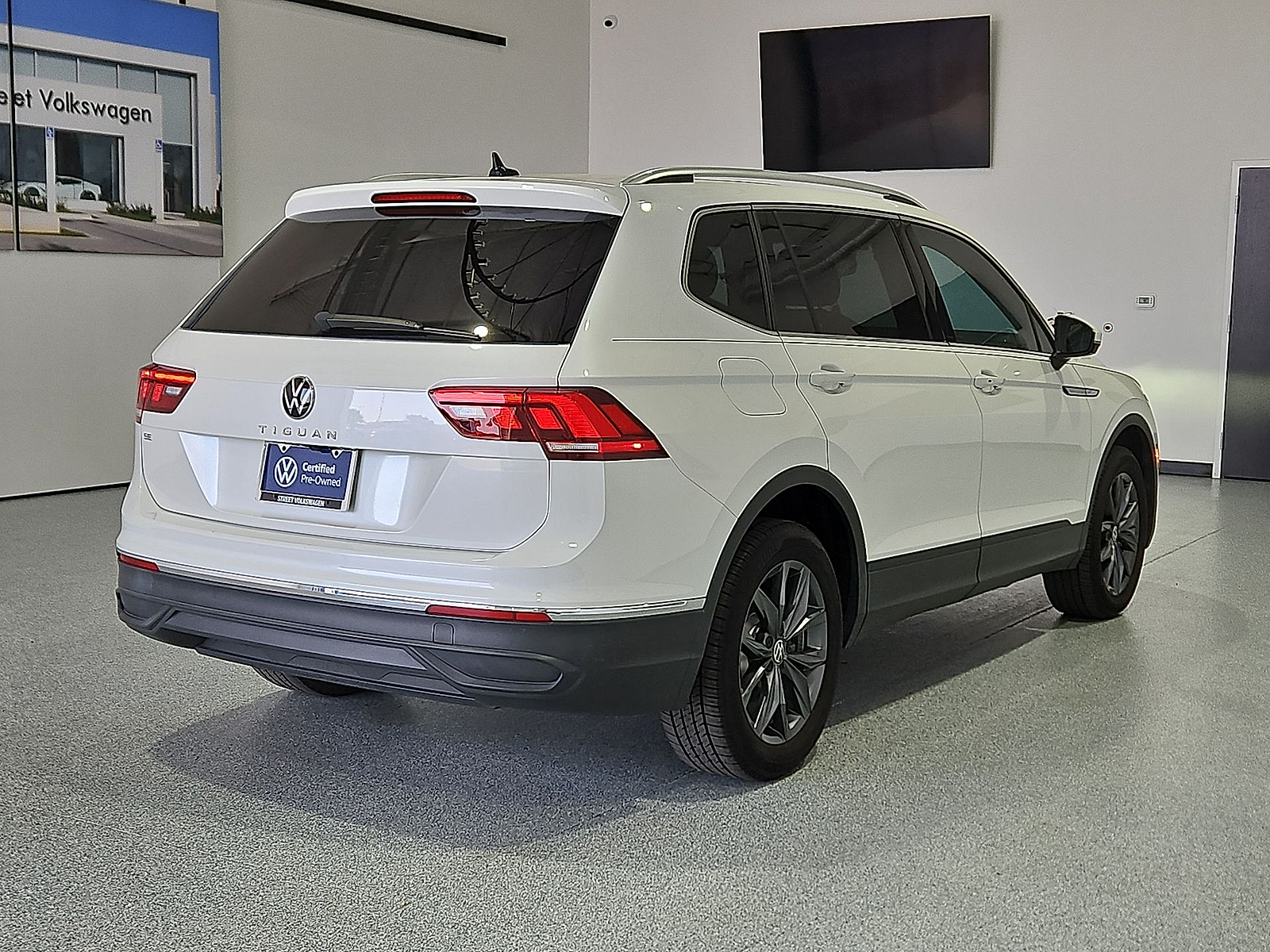 2023 Volkswagen Tiguan 2.0T SE Opal White at Street VW of Amarillo