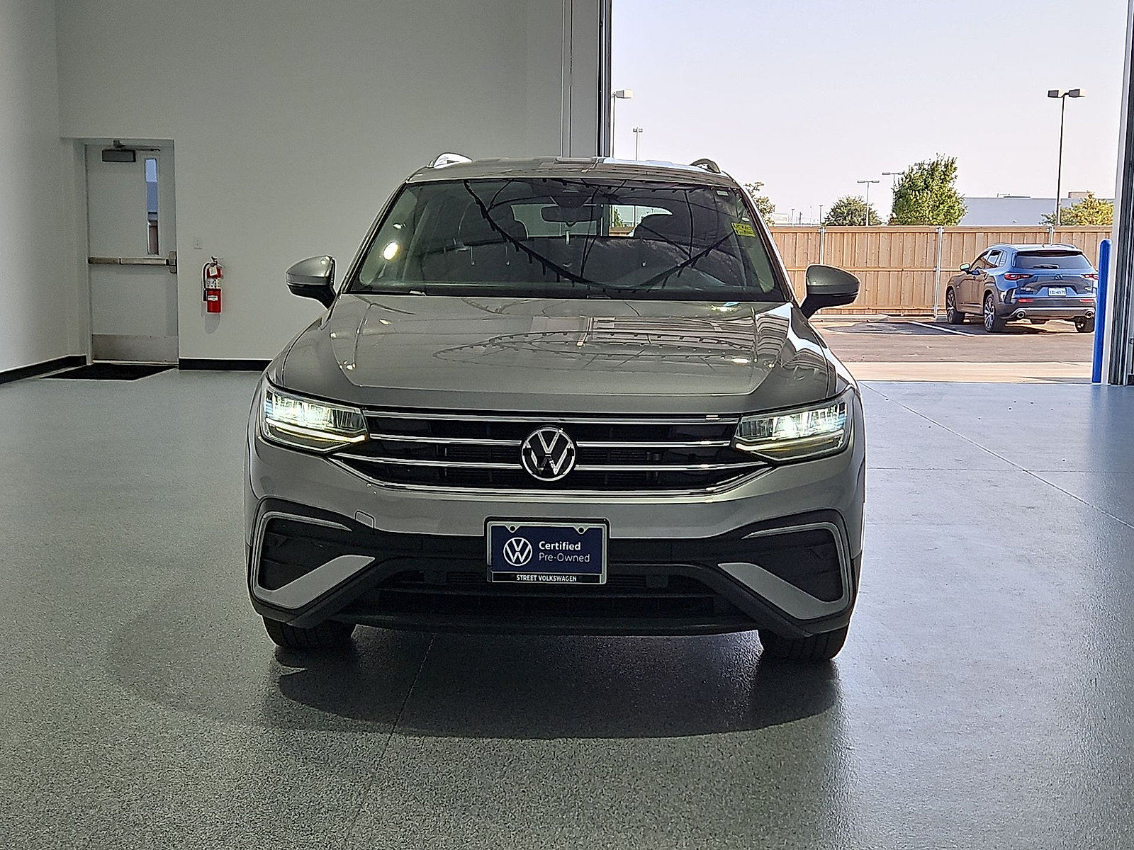 2023 Volkswagen Tiguan 2.0T SE - 2