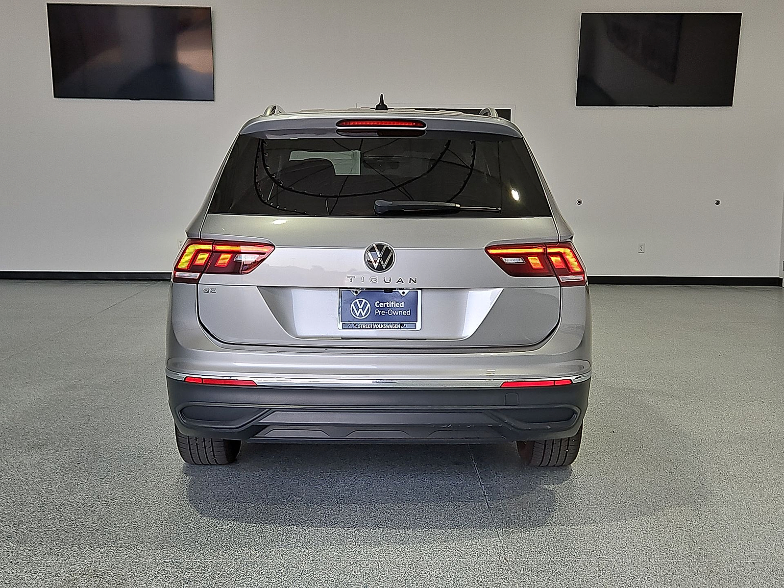 2023 Volkswagen Tiguan 2.0T SE - 6