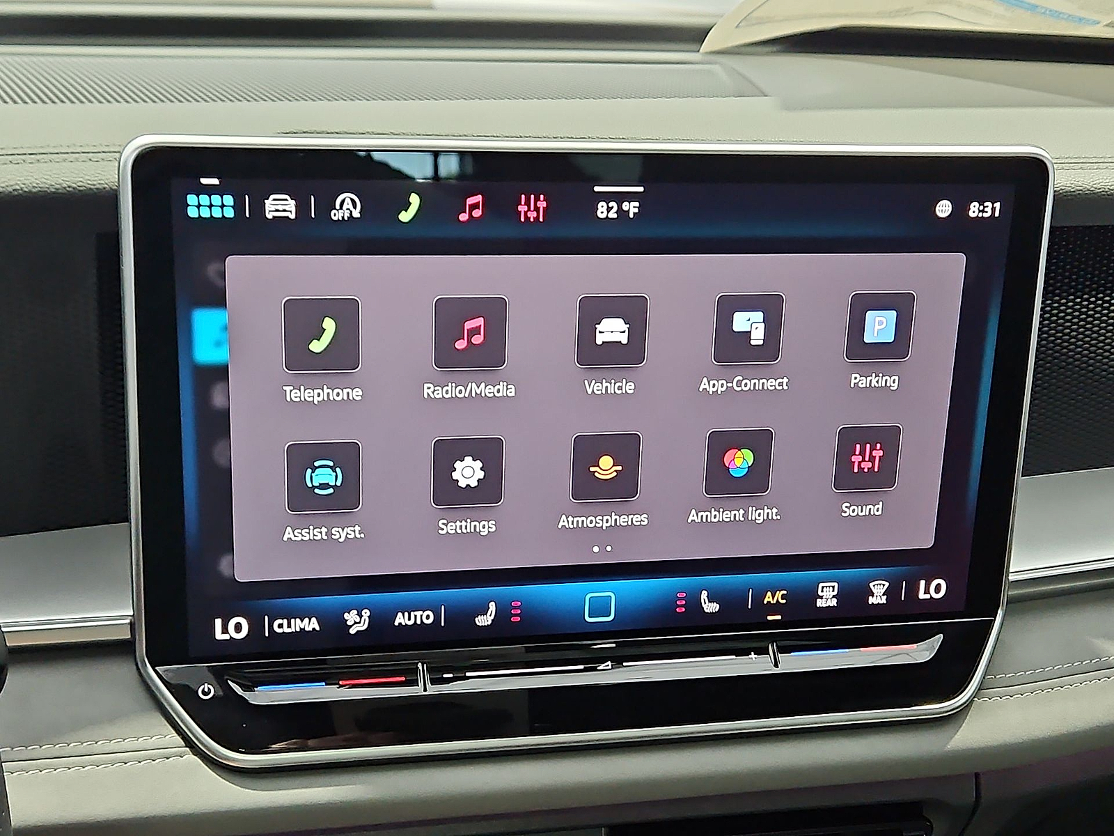 2026 Volkswagen Tiguan photo 19 of 22