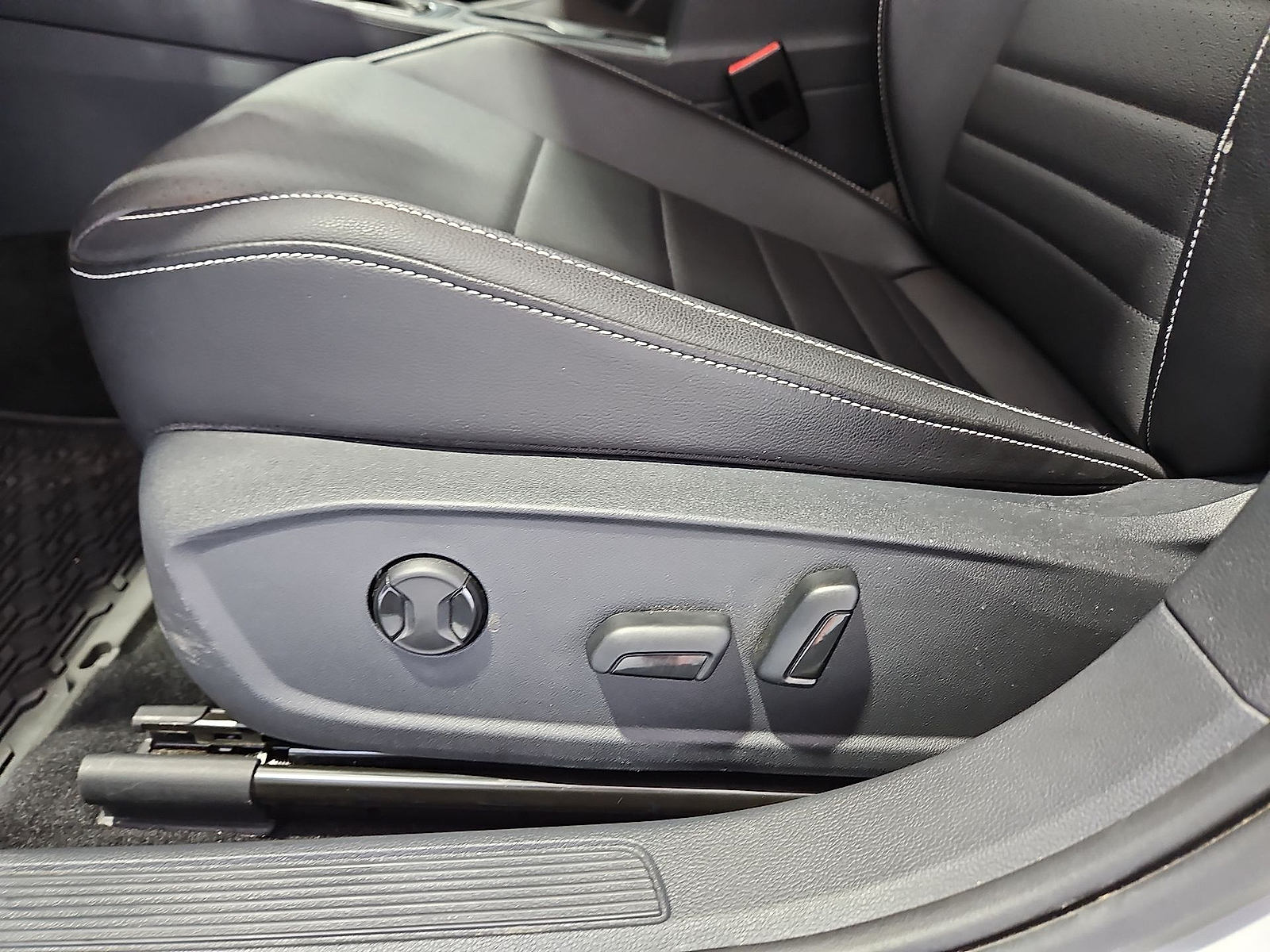 2023 Volkswagen Jetta 1.5T SE Opal White Pearl at Street VW of Amarillo