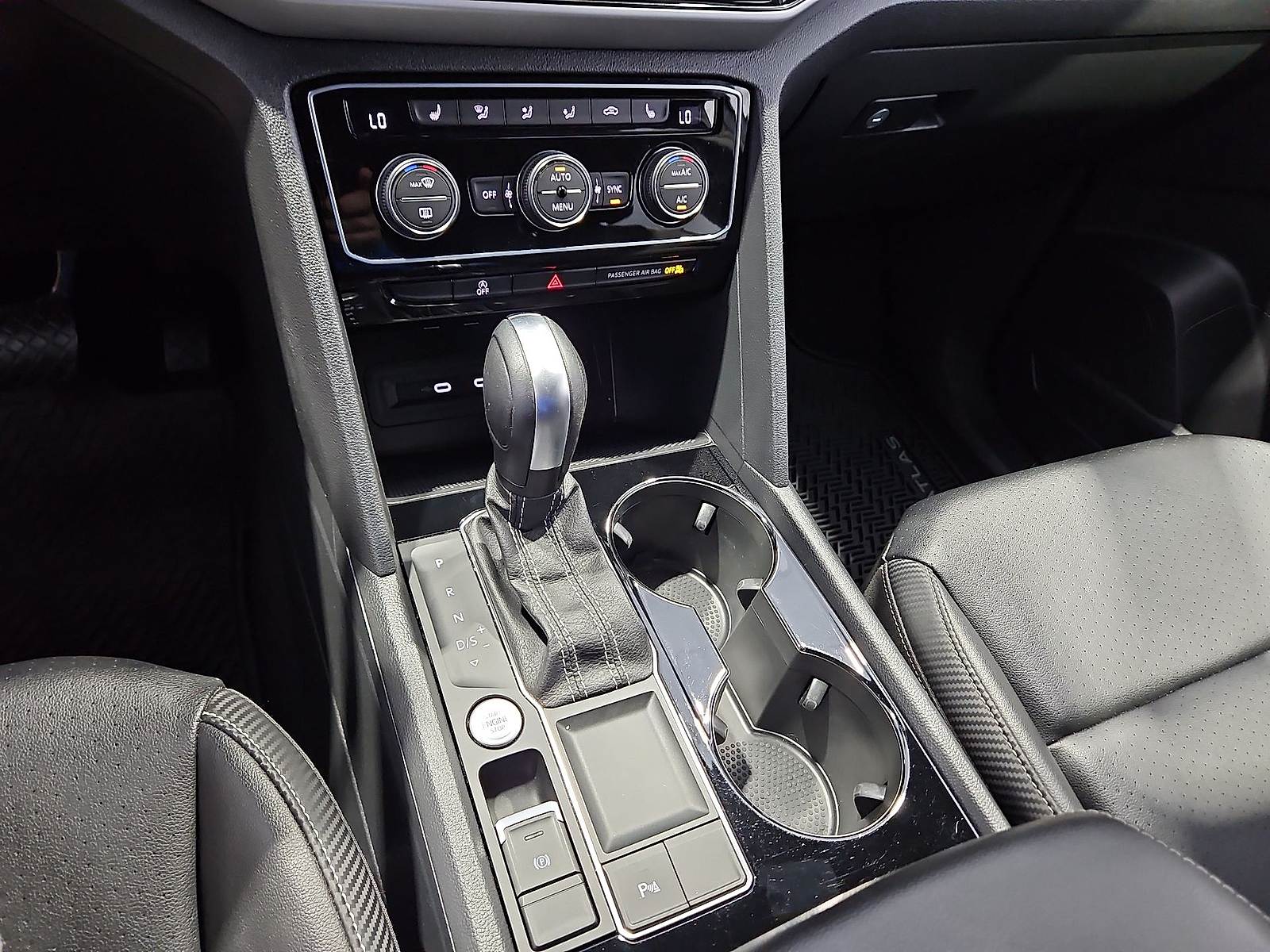 2023 Volkswagen Atlas Cross Sport 3.6L V6 SE w/Technology Pure White at Street VW of Amarillo