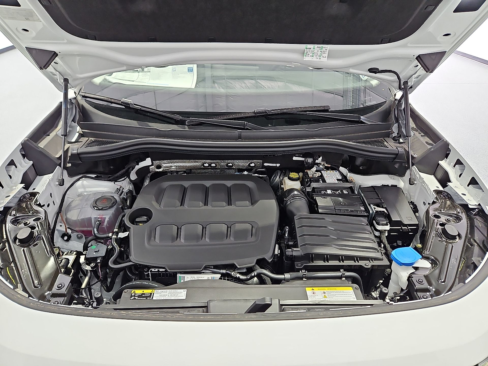 2026 Volkswagen Tiguan photo 10 of 22