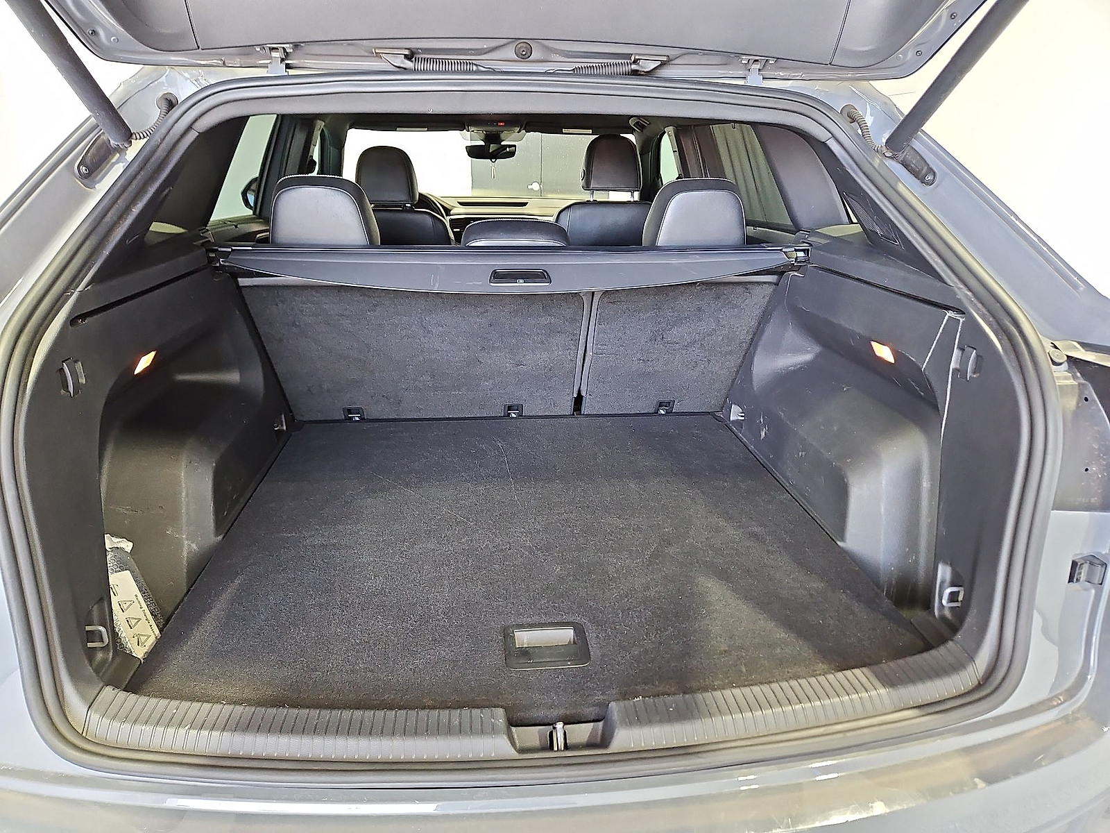 2021 Volkswagen Atlas Cross Sport 3.6L V6 SEL Premium Pure Gray at Bobby Duby Motors