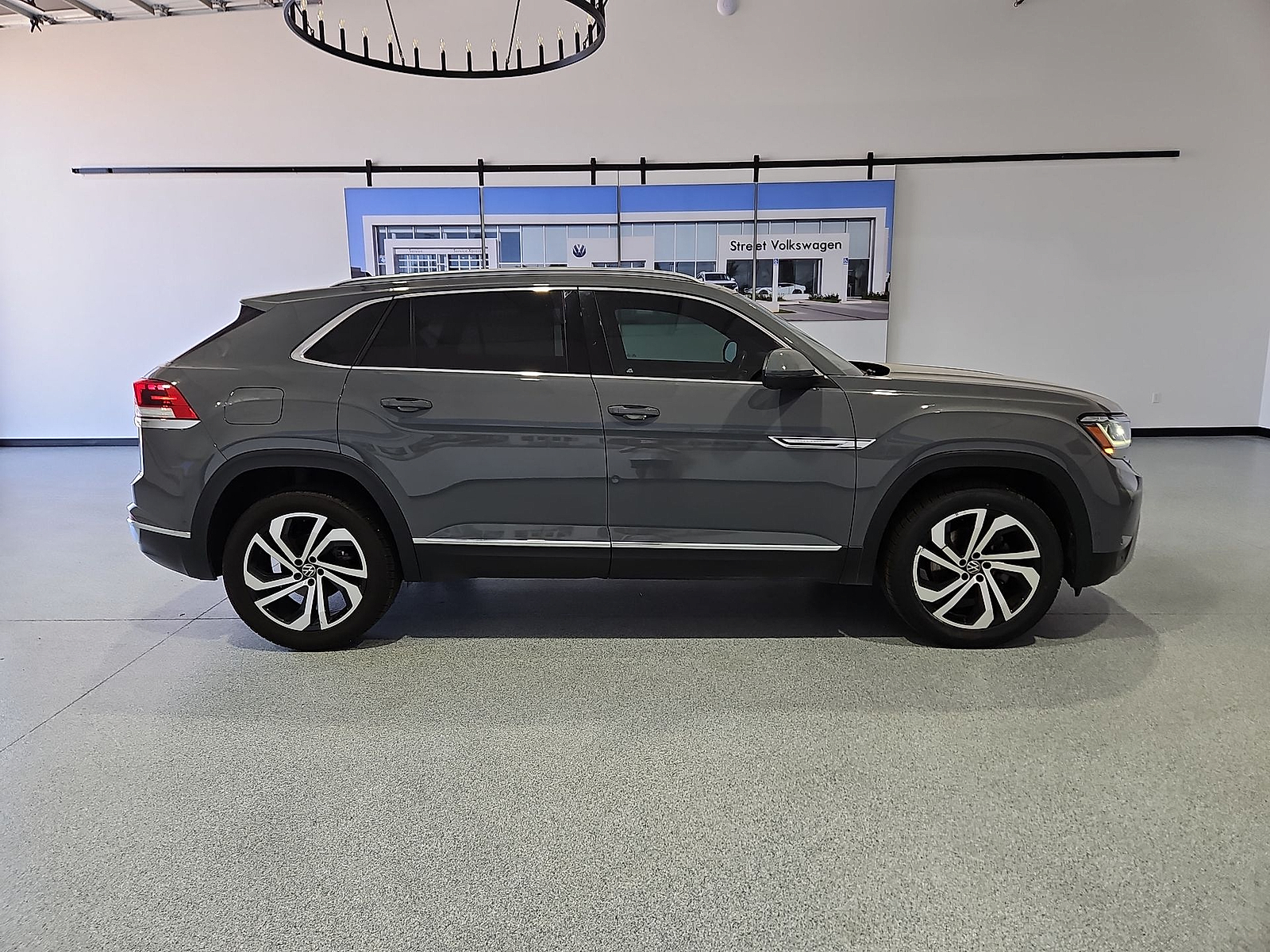 2021 Volkswagen Atlas Cross Sport 3.6L V6 SEL Premium Pure Gray at Bobby Duby Motors