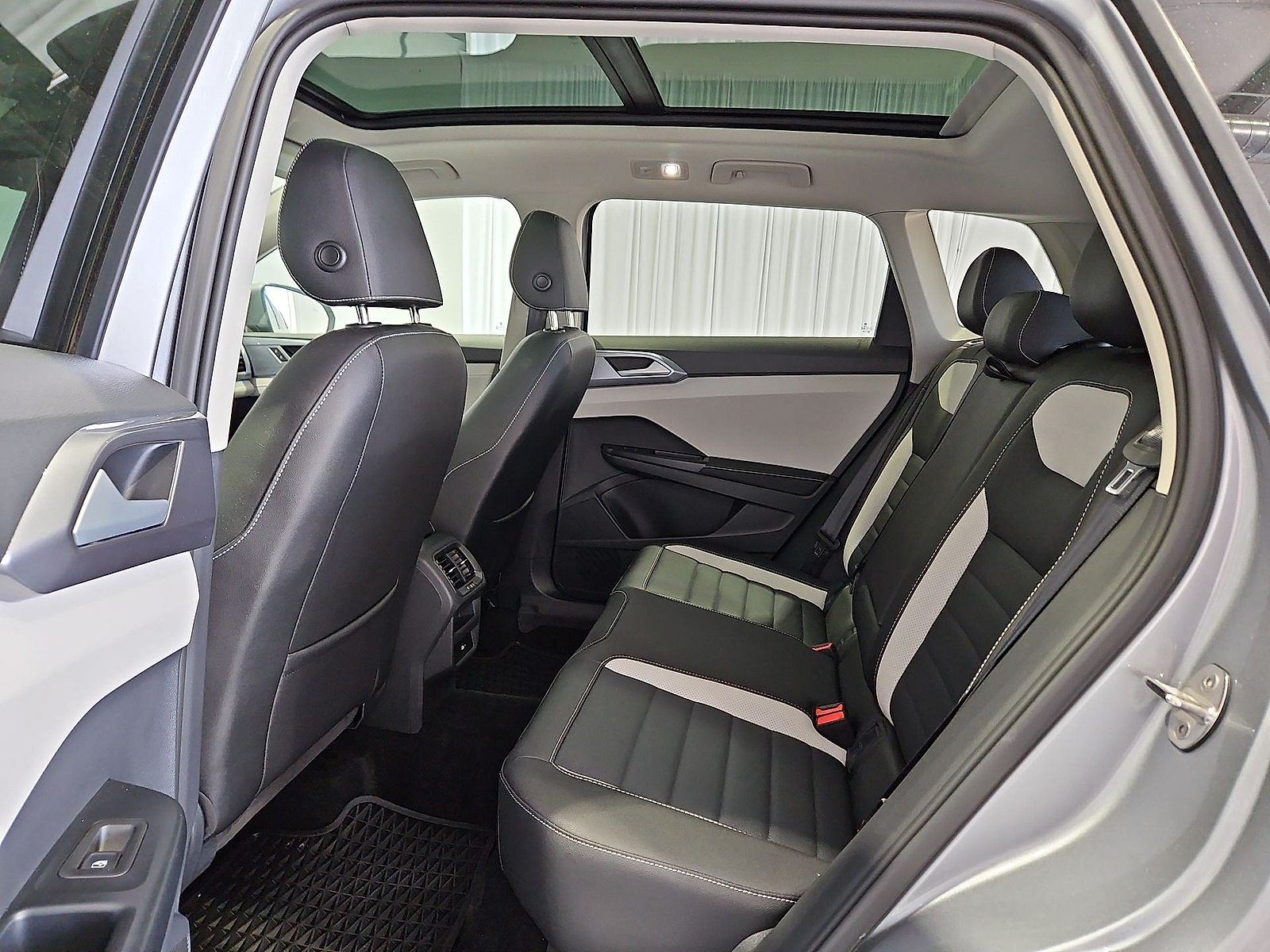 2025 Volkswagen Taos 1.5T SEL Silver Metallic at Street VW of Amarillo