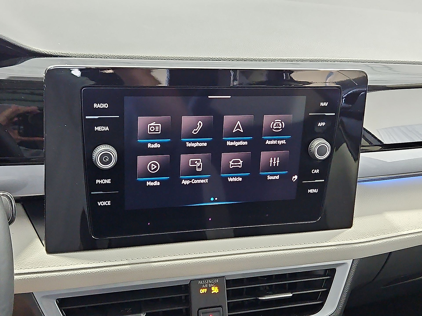 2025 Volkswagen Taos 1.5T SEL Silver Metallic at Street VW of Amarillo