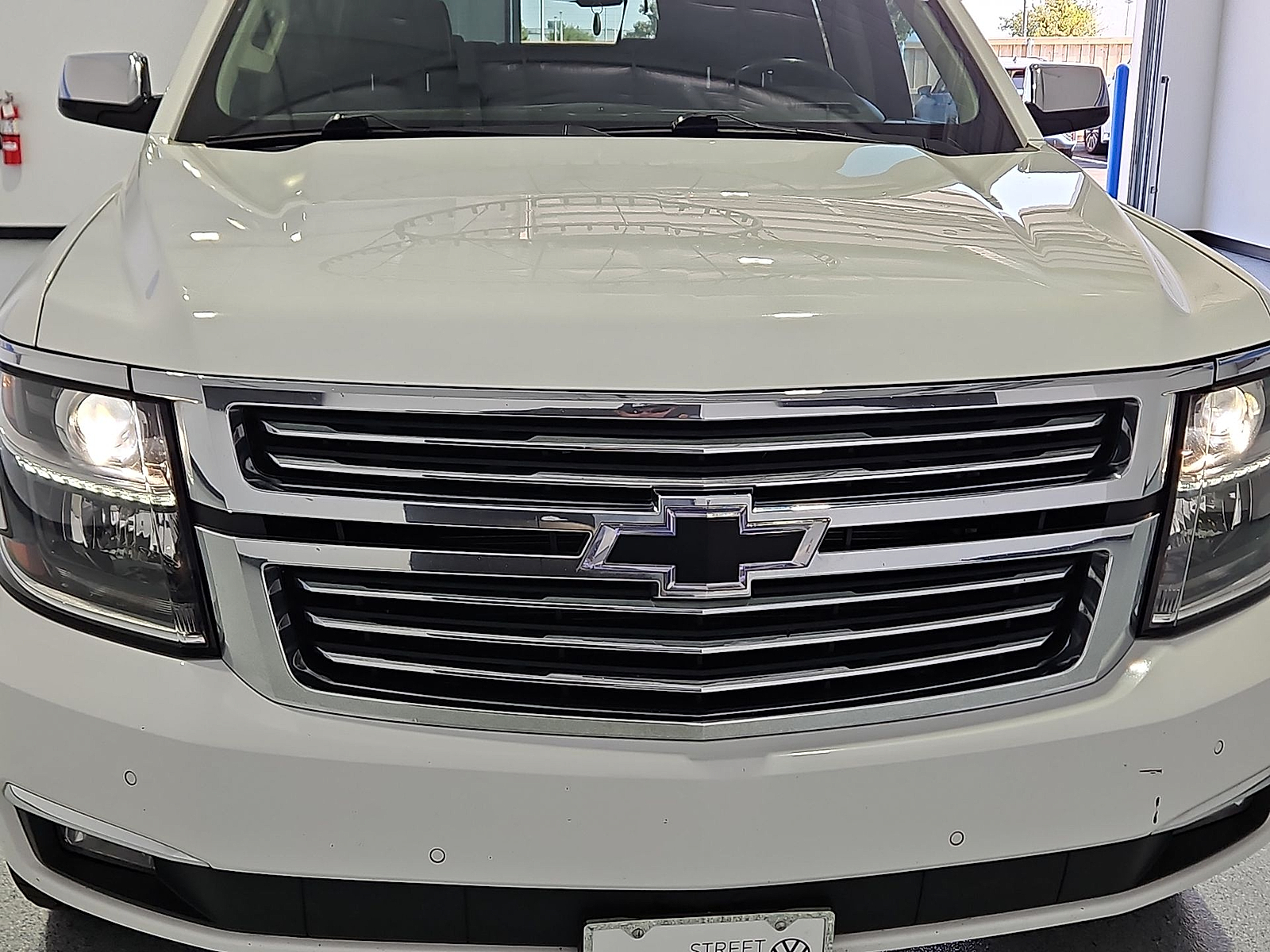 2018 Chevrolet Suburban Premier Summit White at Bobby Duby Motors
