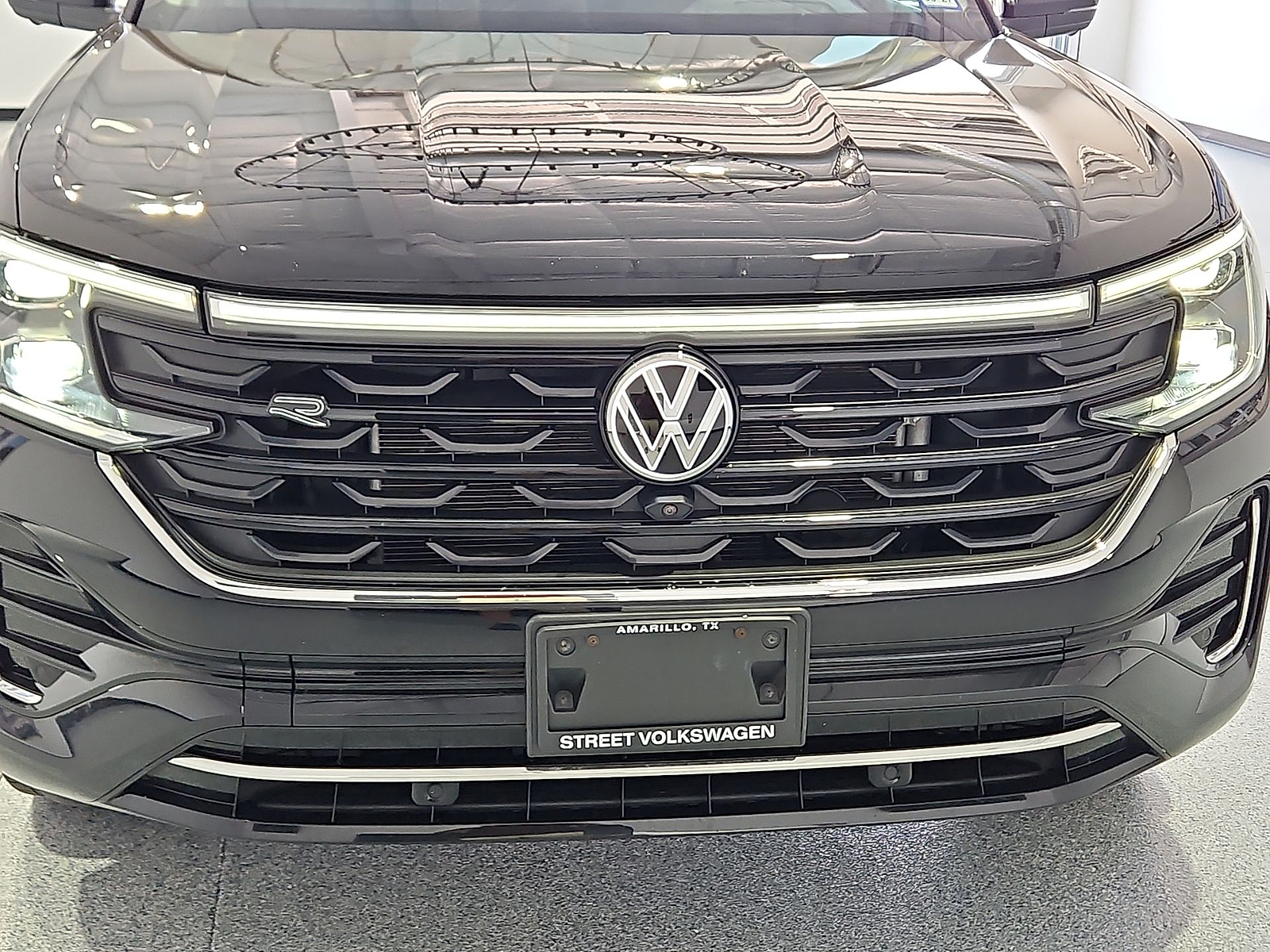 2024 Volkswagen Atlas 2.0T SEL Premium R-Line Deep Black at Bobby Duby Motors