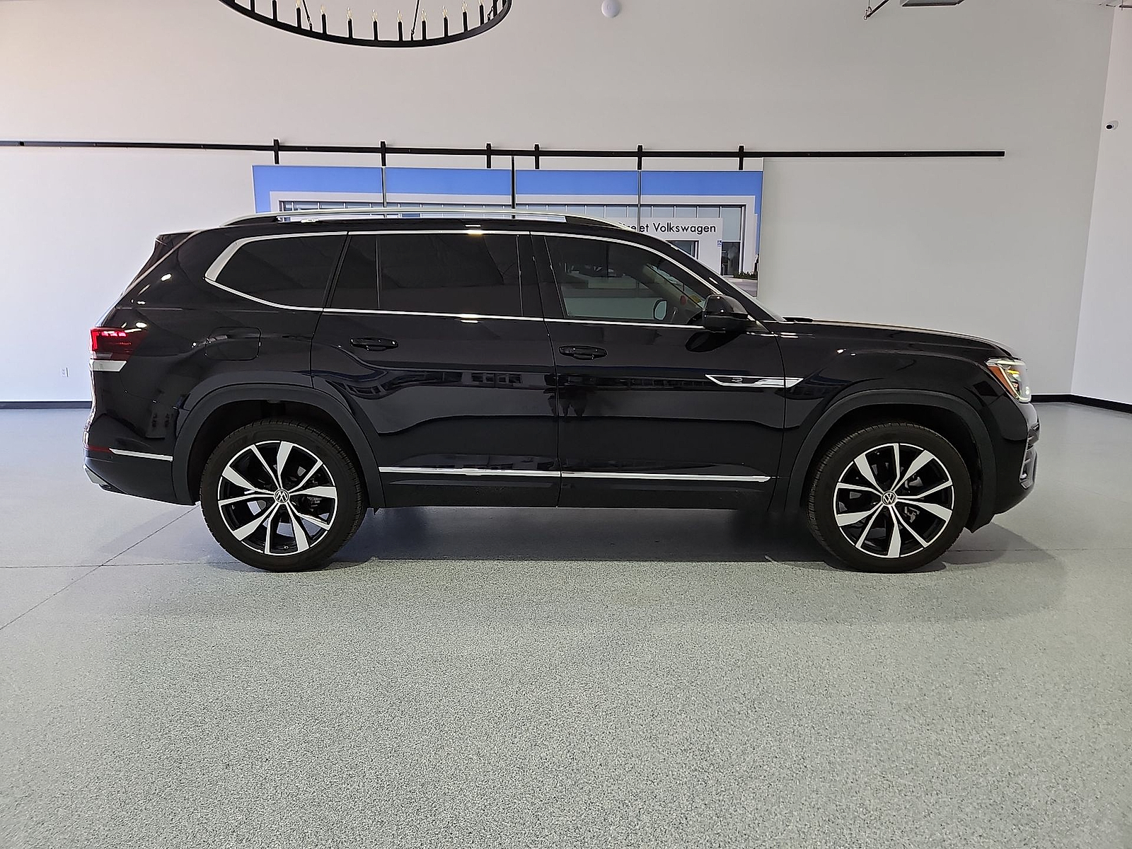 2024 Volkswagen Atlas 2.0T SEL Premium R-Line Deep Black at Bobby Duby Motors