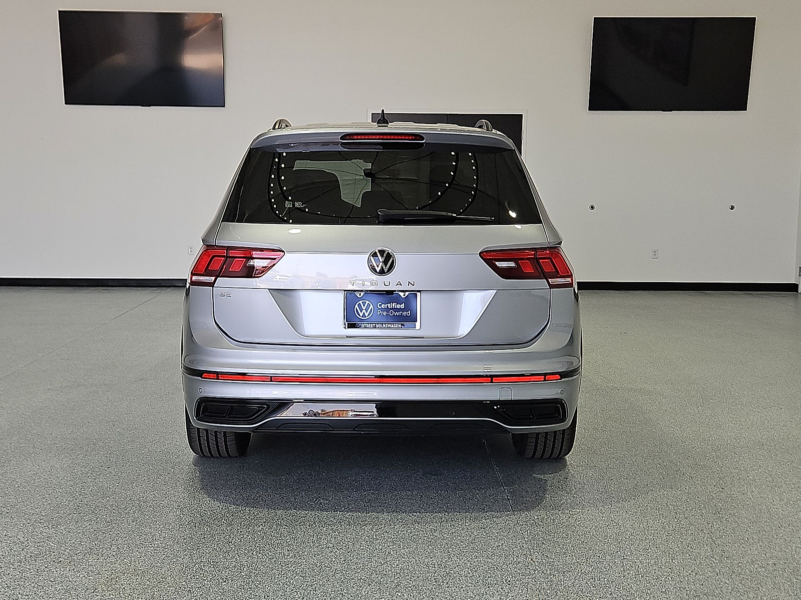2023 Volkswagen Tiguan 2.0T SE R-Line Black - 6