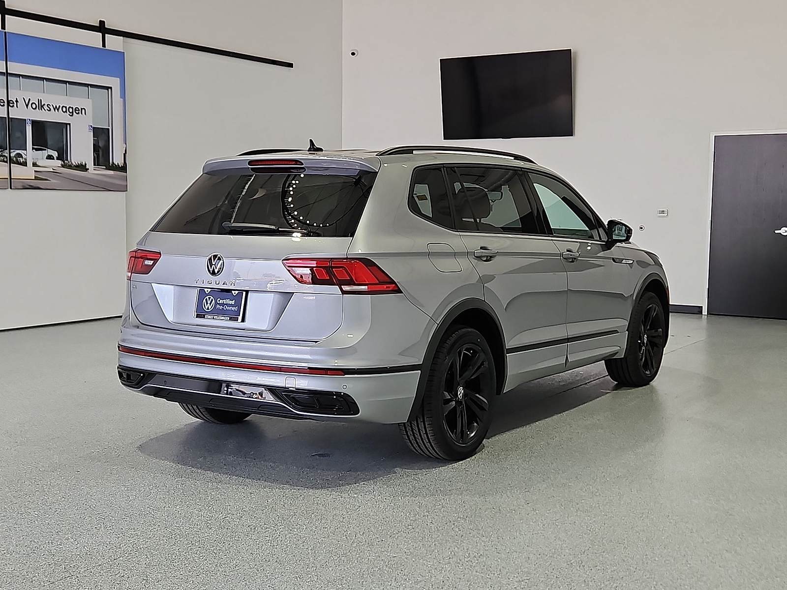 2023 Volkswagen Tiguan 2.0T SE R-Line Black - 7