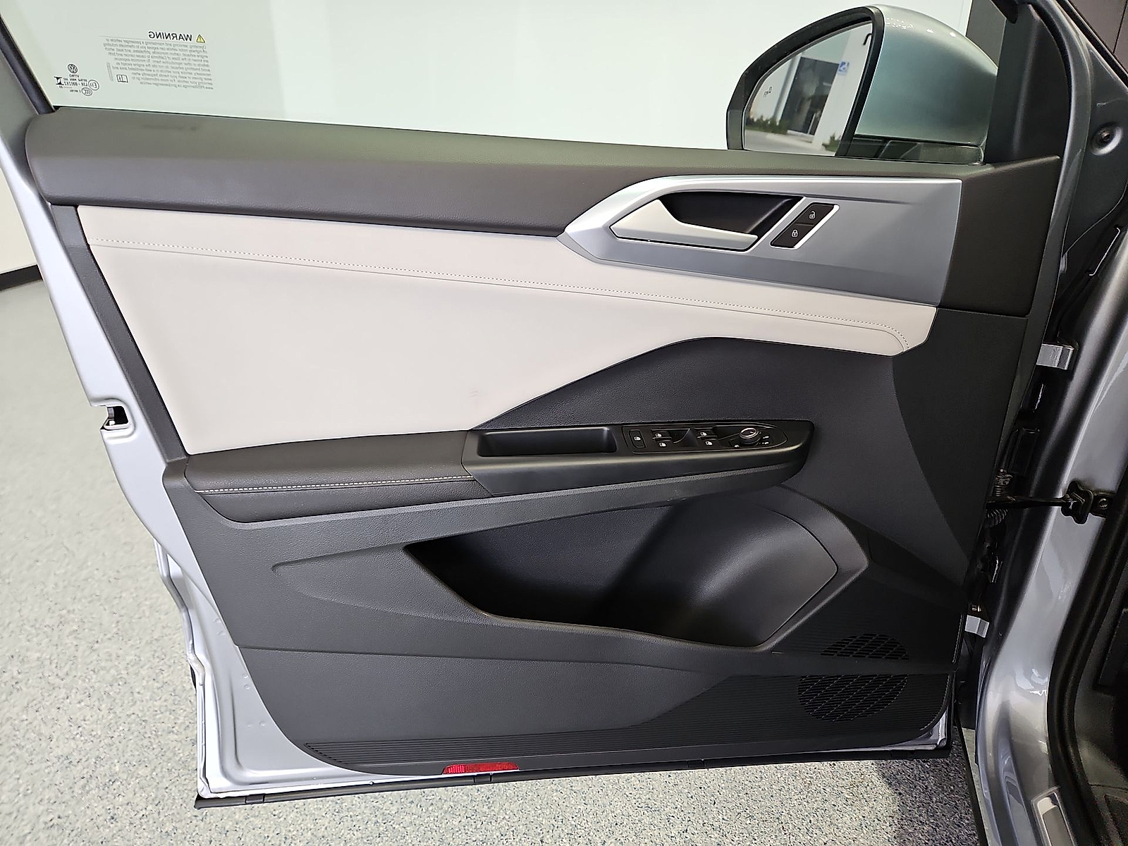 2025 Volkswagen Taos 1.5T SE Silver Metallic at Street VW of Amarillo