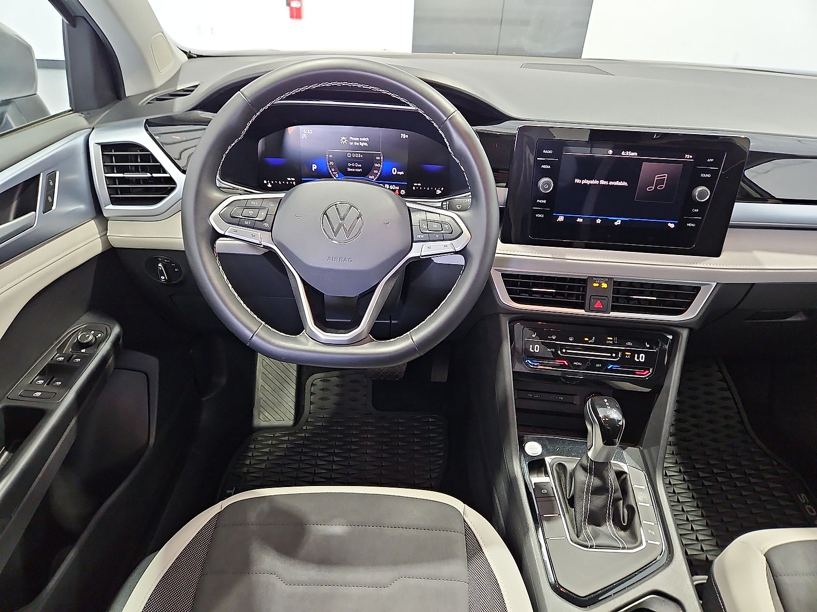 2025 Volkswagen Taos 1.5T SE Silver Metallic at Street VW of Amarillo