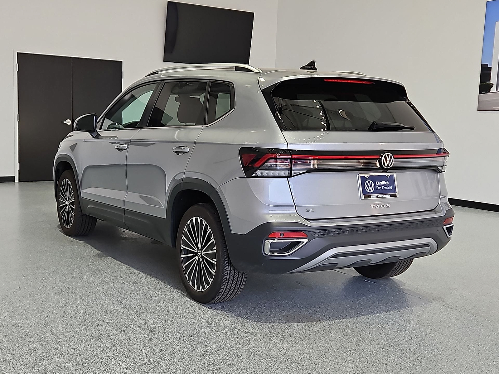 2025 Volkswagen Taos 1.5T SE Silver Metallic at Street VW of Amarillo