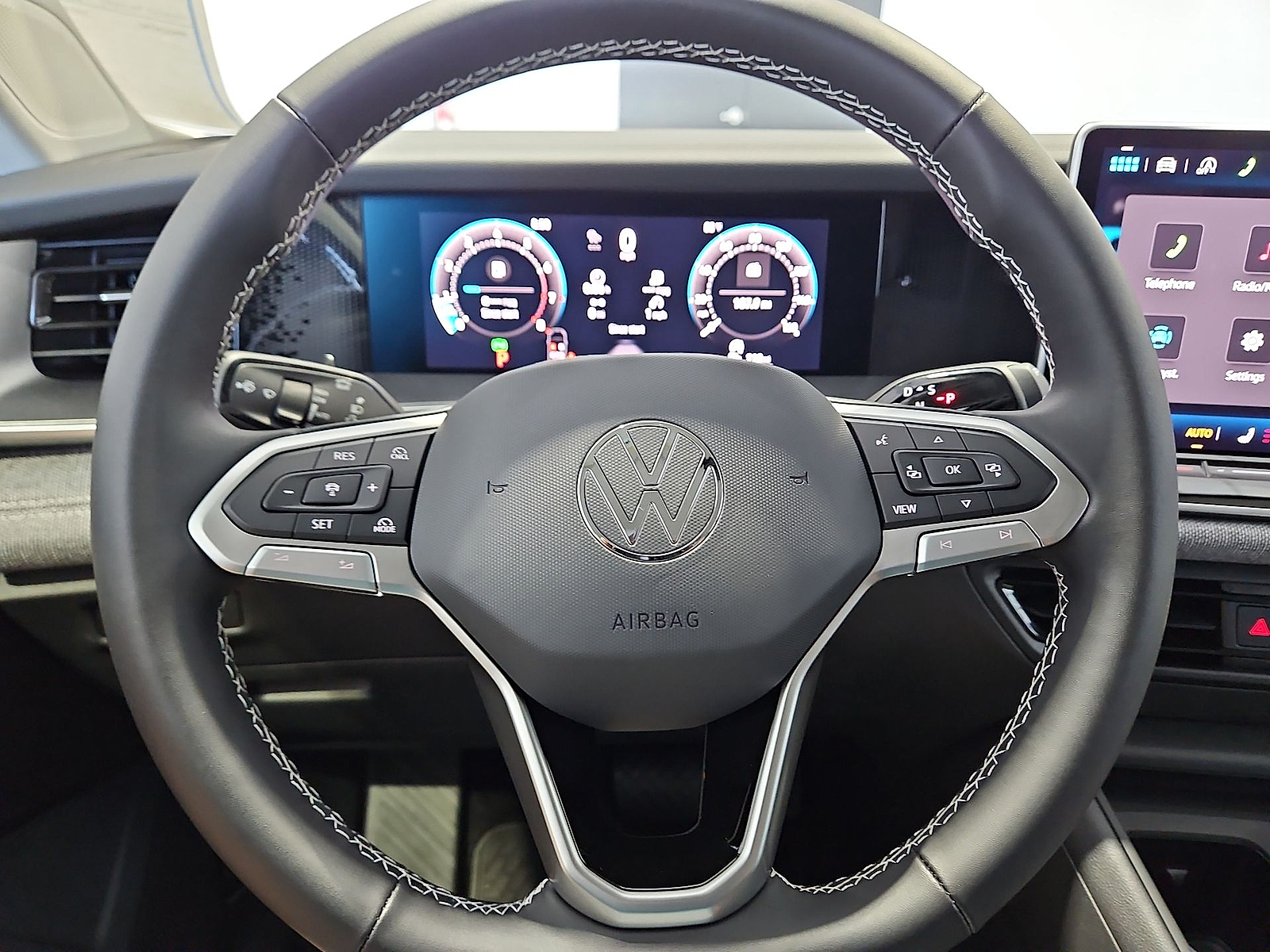 2026 Volkswagen Tiguan photo 21 of 22