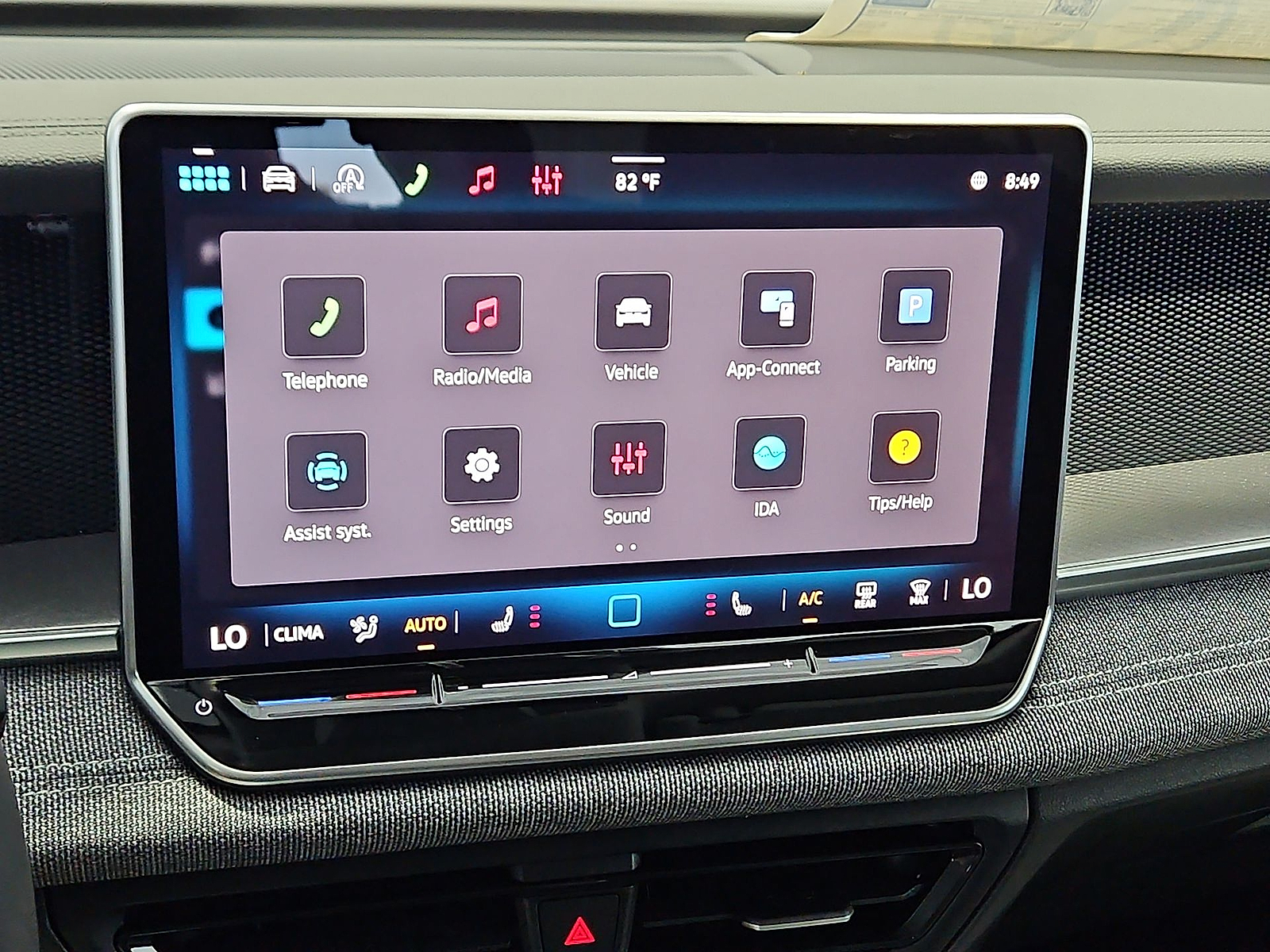 2026 Volkswagen Tiguan photo 19 of 22