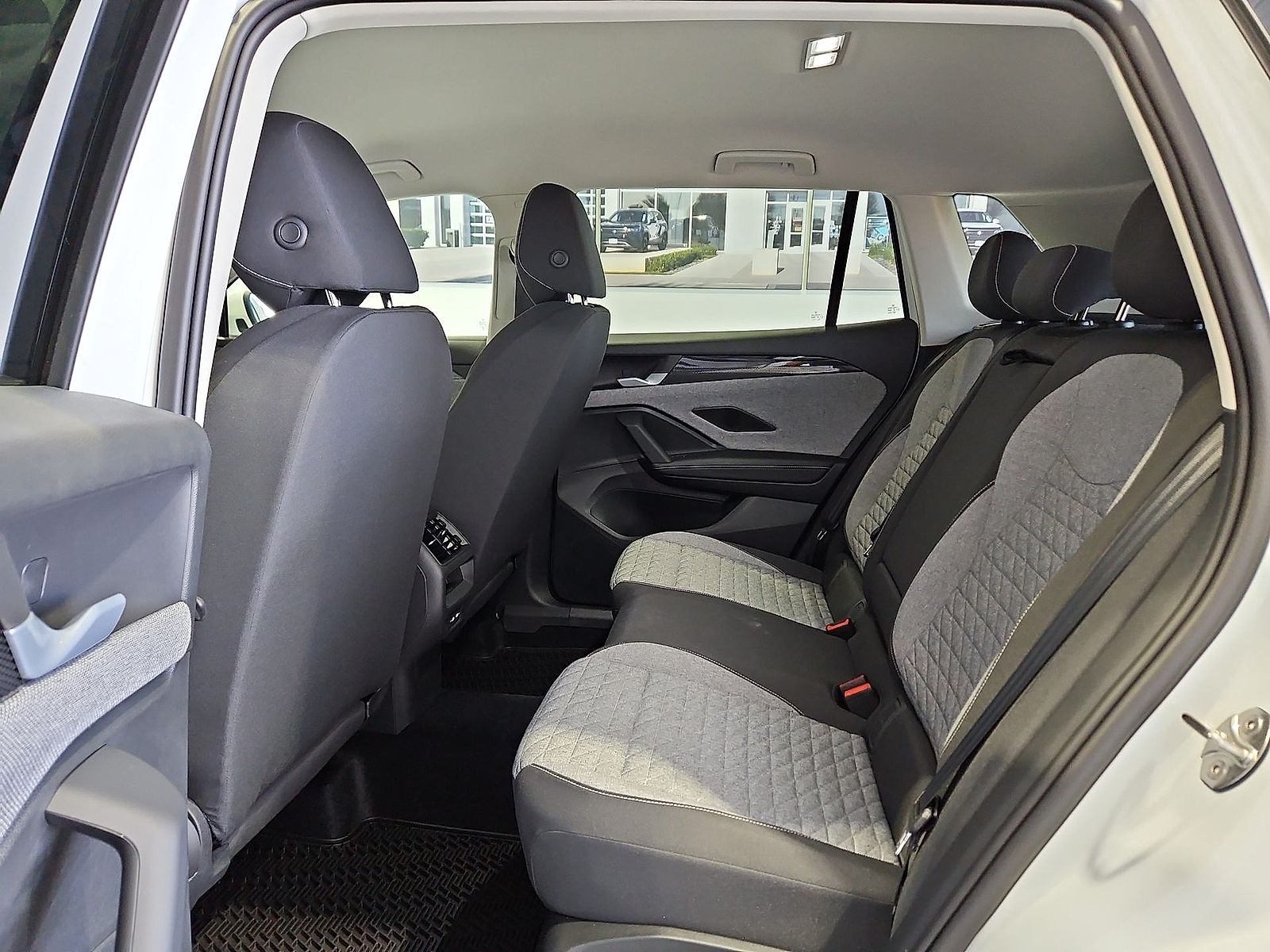 2026 Volkswagen Tiguan photo 13 of 22