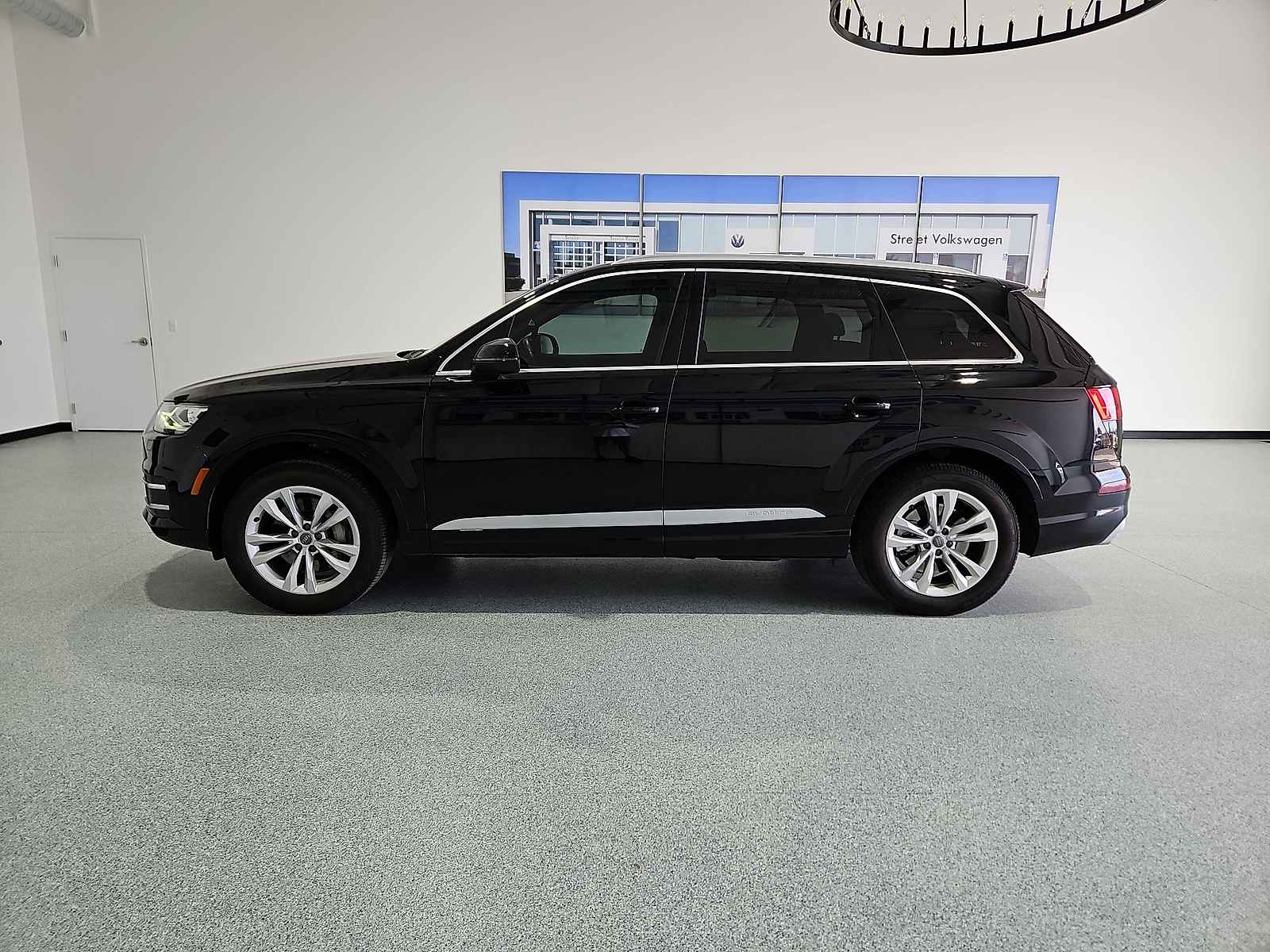 2019 Audi Q7 55 Premium - 4