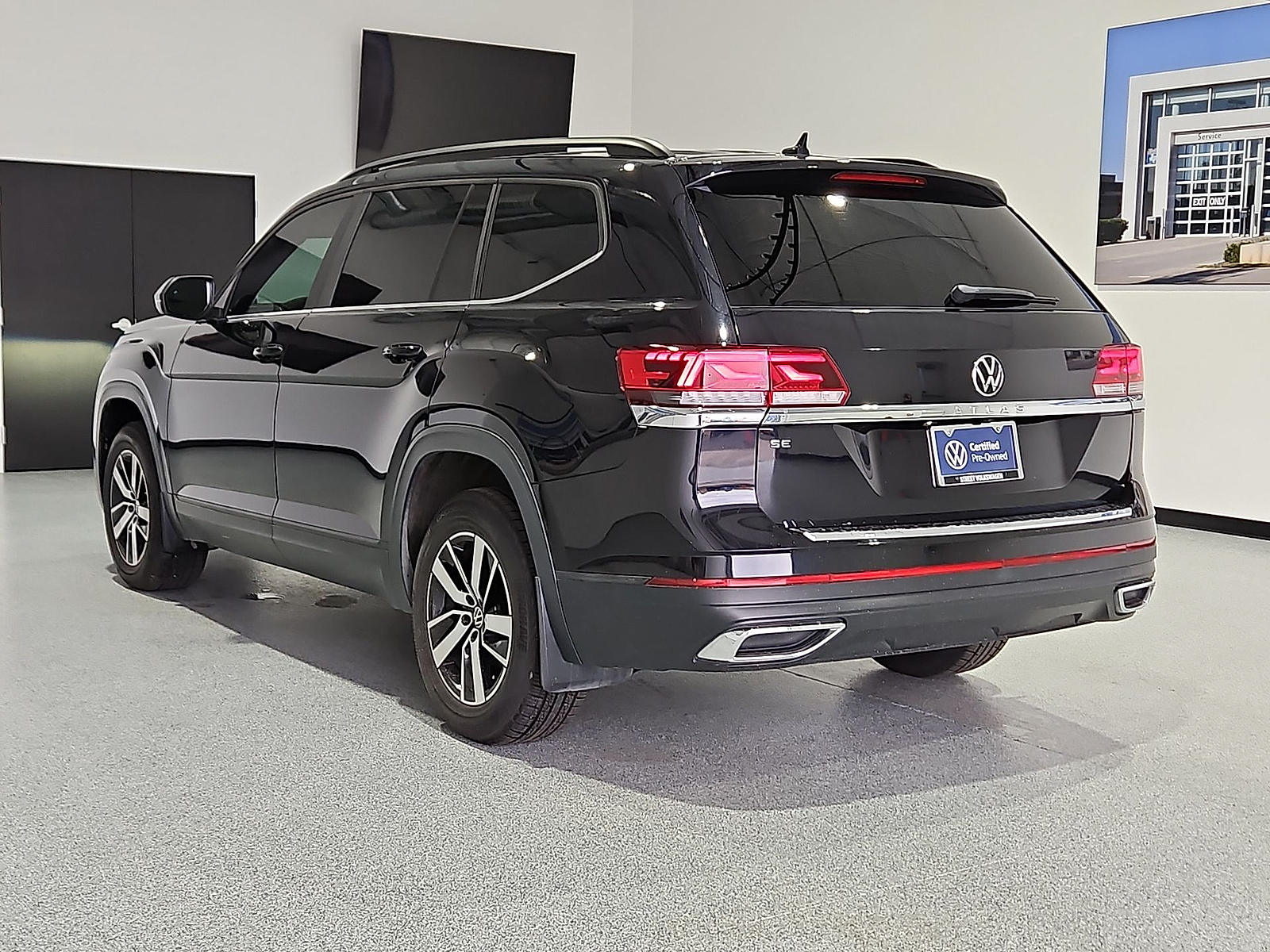 2023 Volkswagen Atlas 2.0T SE Deep Black at Street VW of Amarillo