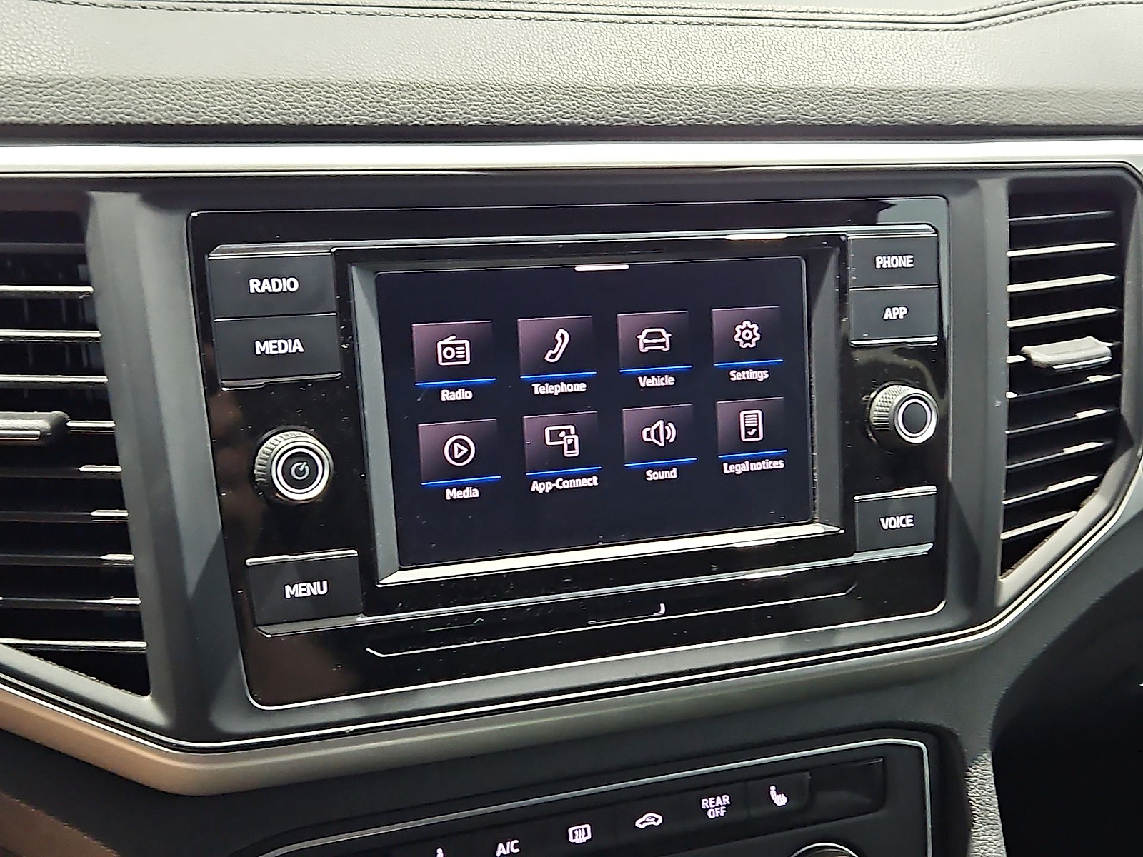 2023 Volkswagen Atlas 2.0T SE Deep Black at Street VW of Amarillo
