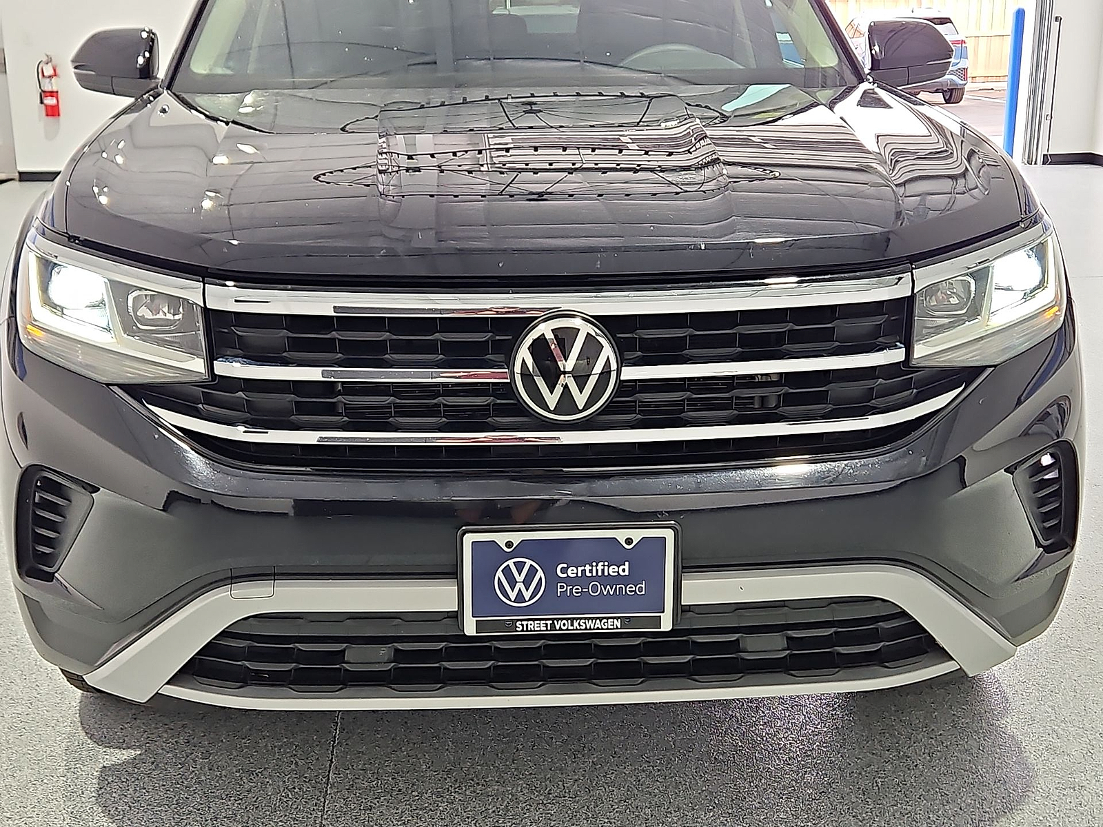 2023 Volkswagen Atlas 2.0T SE Deep Black at Street VW of Amarillo
