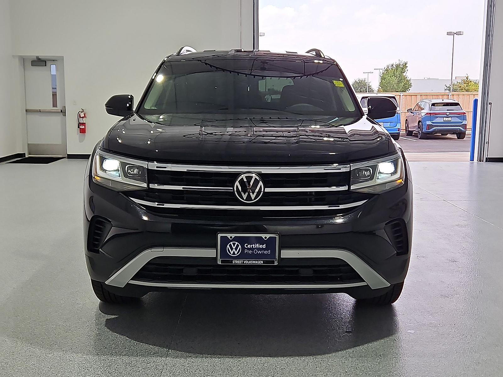 2023 Volkswagen Atlas 2.0T SE Deep Black at Street VW of Amarillo
