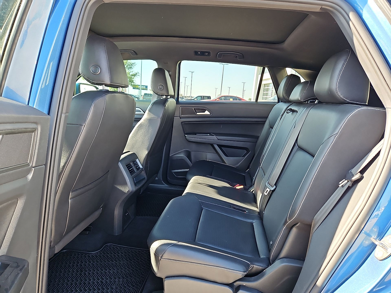 2020 Volkswagen Atlas Cross Sport 2.0T SEL Pacific Blue Metallic at Bobby Duby Motors