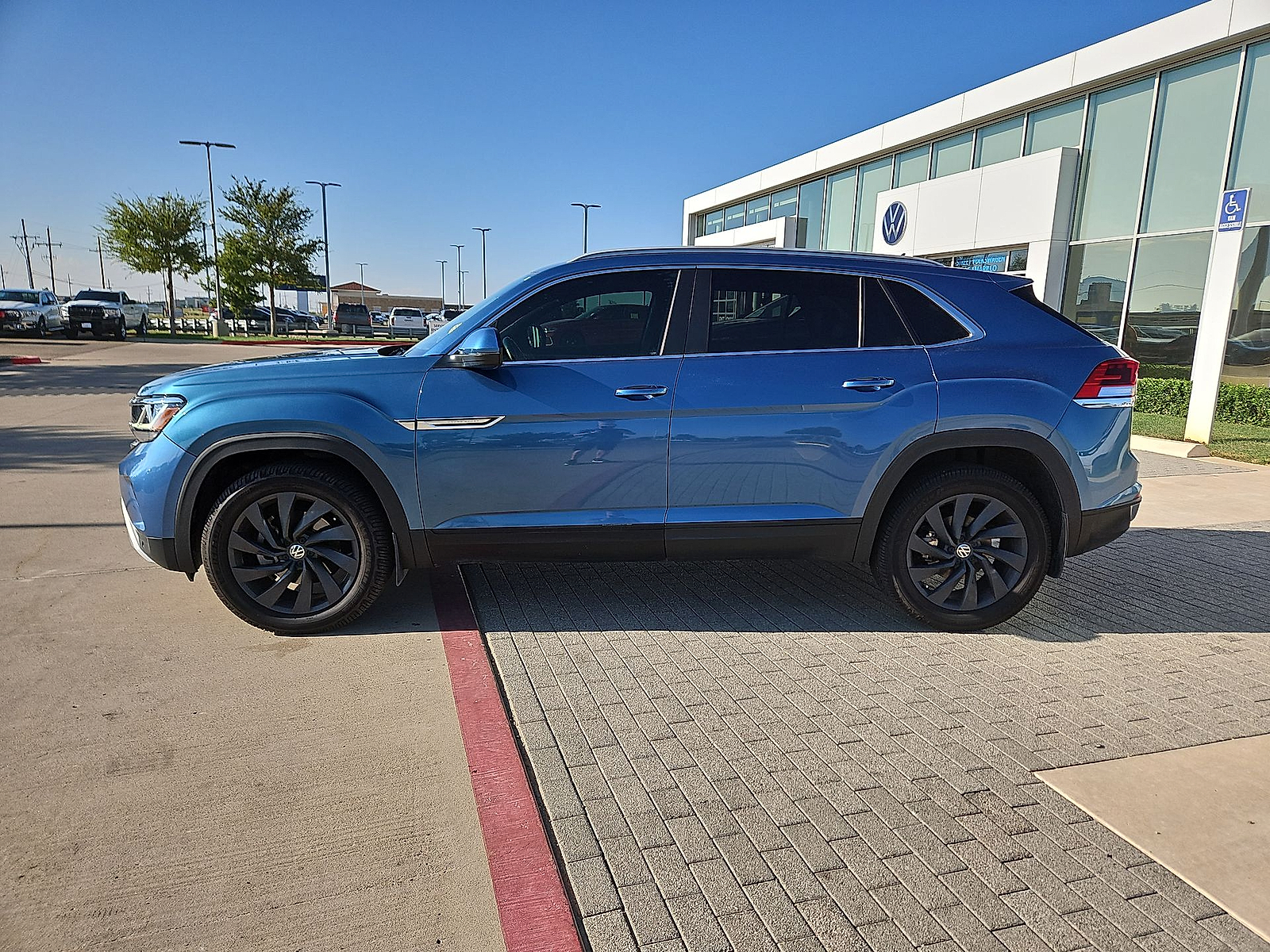 2020 Volkswagen Atlas Cross Sport 2.0T SEL Pacific Blue Metallic at Bobby Duby Motors