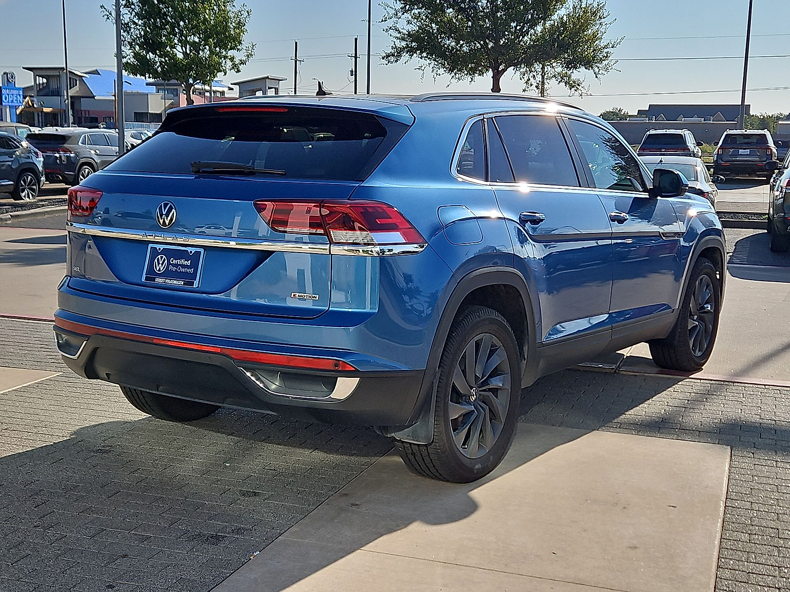 2020 Volkswagen Atlas Cross Sport 2.0T SEL Pacific Blue Metallic at Bobby Duby Motors