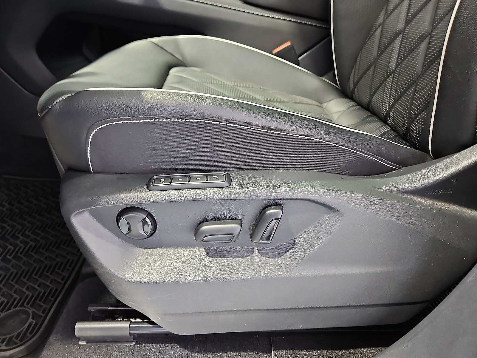2025 Volkswagen Atlas 2.0T SEL Premium R-Line Pure Gray at Bobby Duby Motors