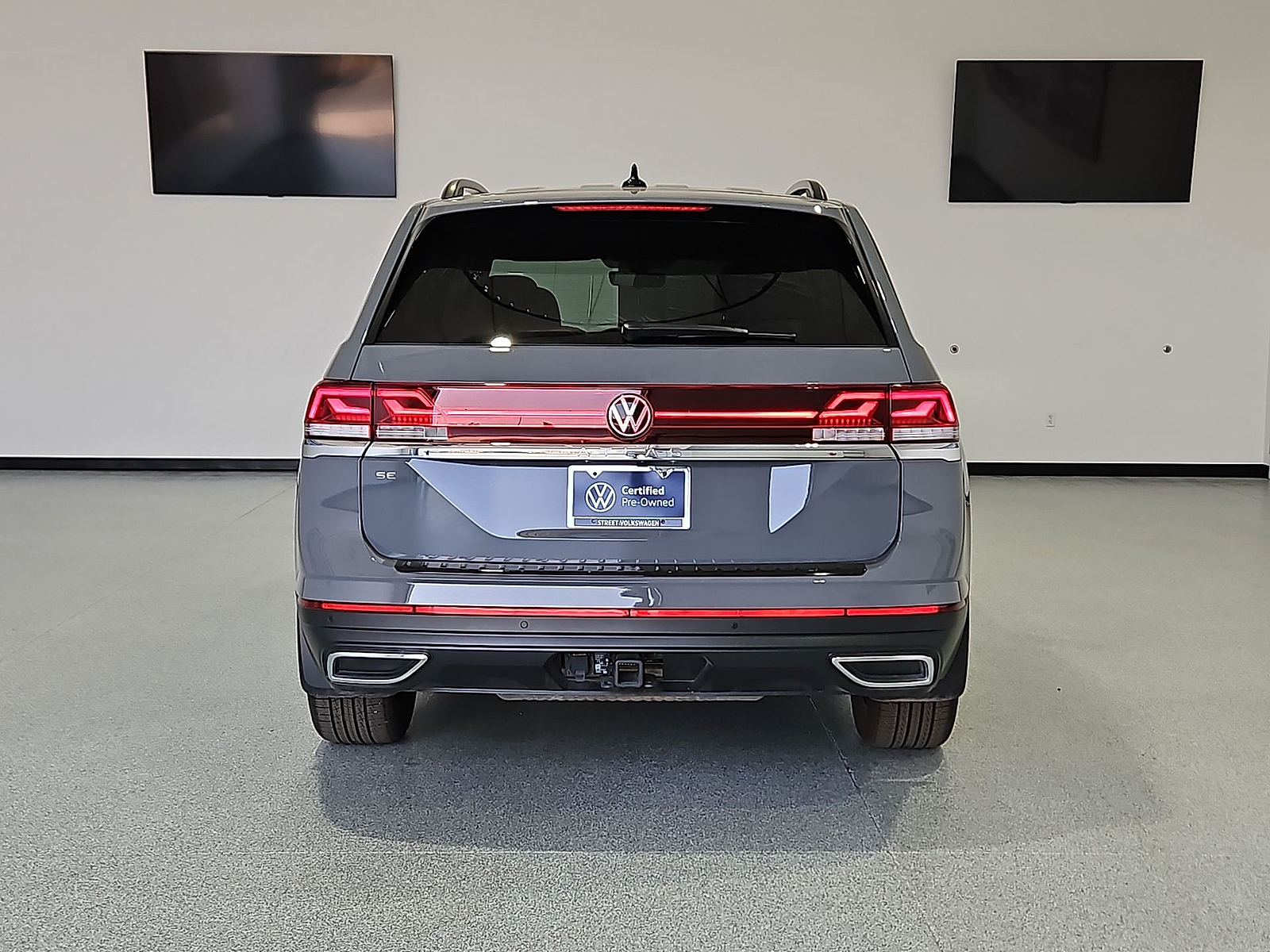 2026 Volkswagen Atlas photo 7 of 22