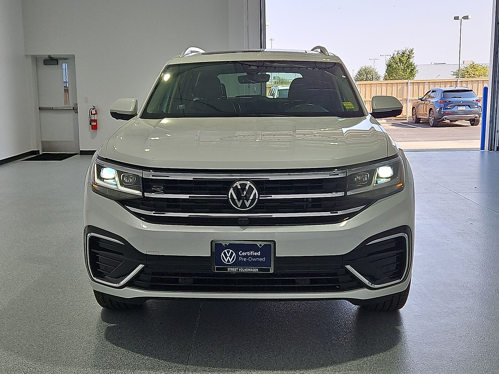 2023 Volkswagen Atlas 3.6L V6 SEL Premium R-Line Opal White at Street VW of Amarillo