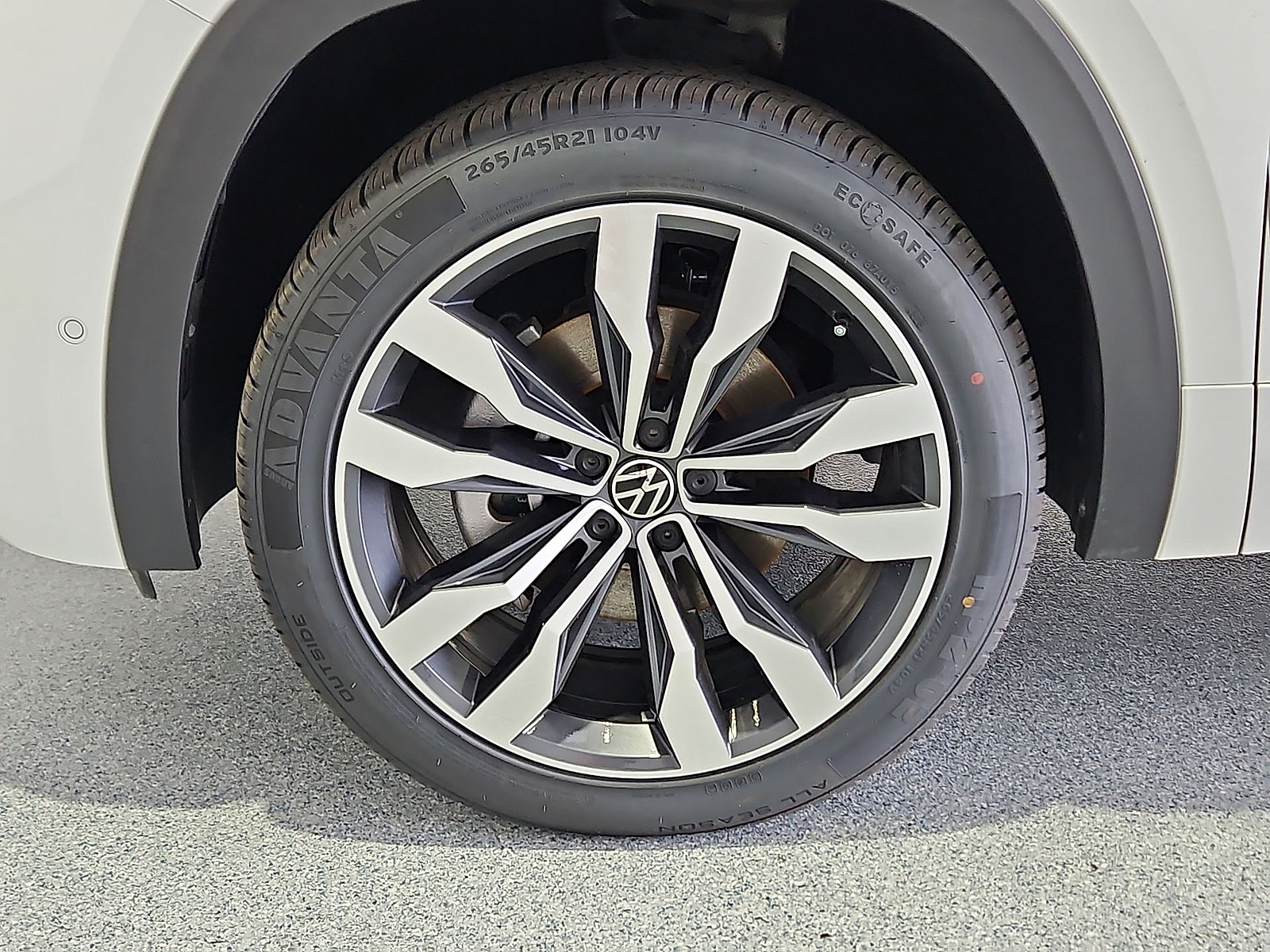 2023 Volkswagen Atlas 3.6L V6 SEL Premium R-Line Opal White at Street VW of Amarillo