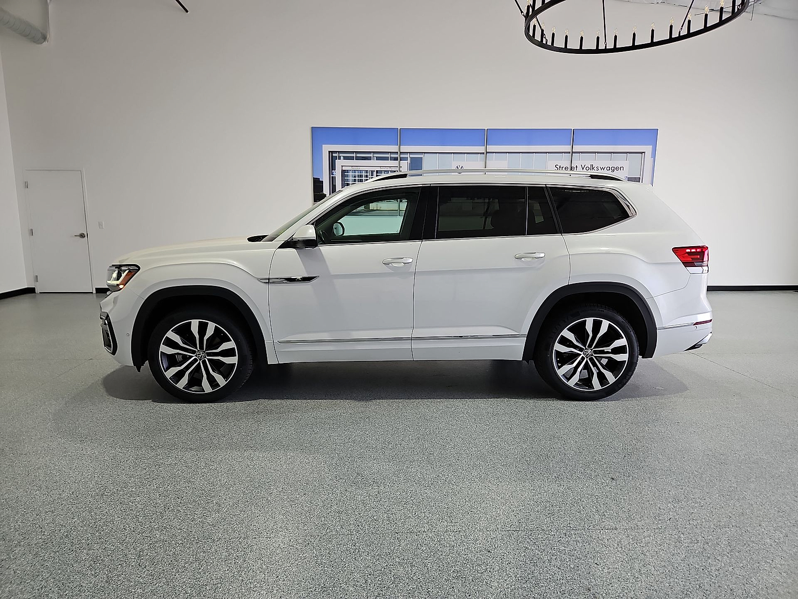 2023 Volkswagen Atlas 3.6L V6 SEL Premium R-Line Opal White at Street VW of Amarillo
