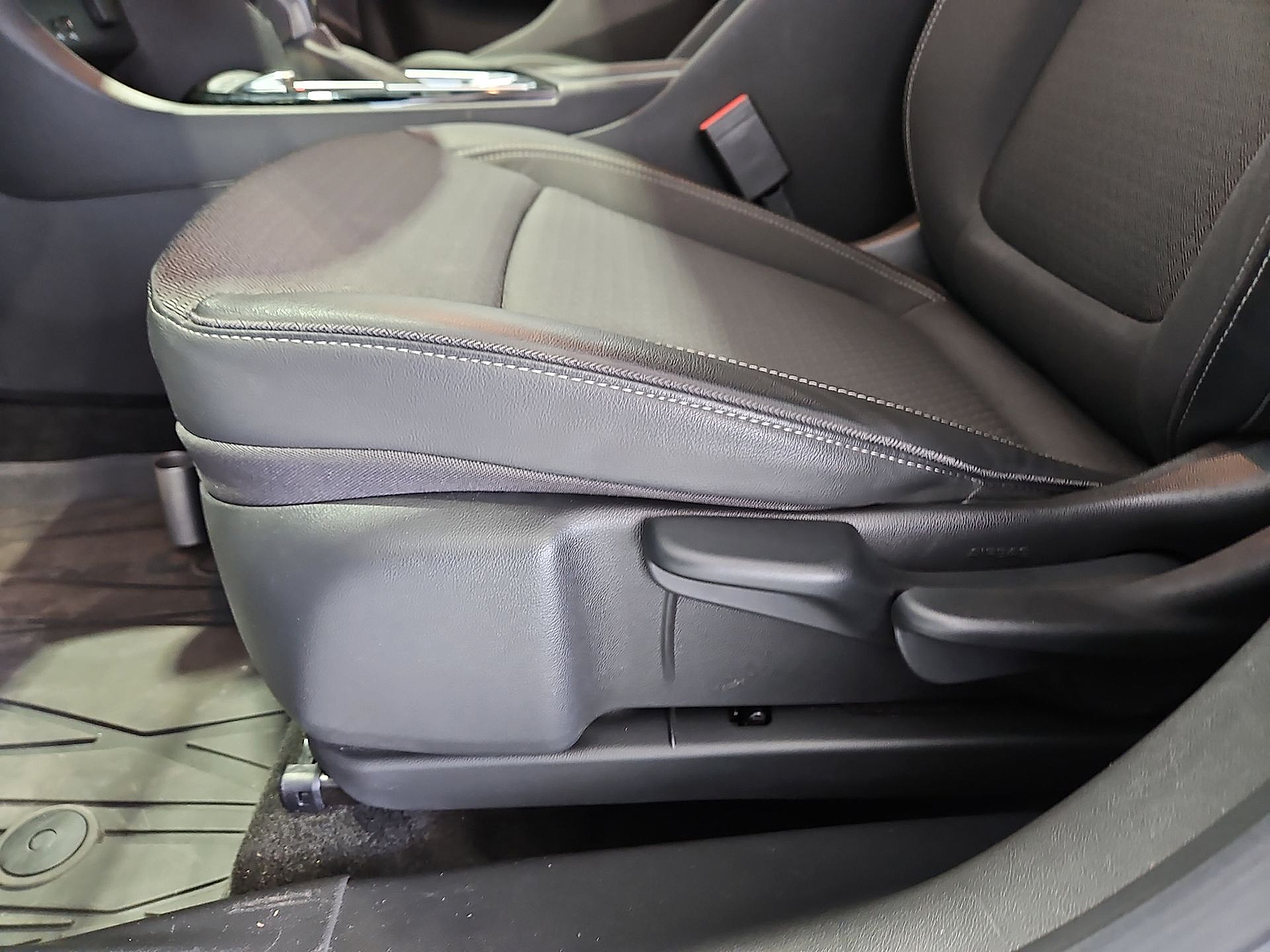 2024 Buick Encore GX photo 17 of 22