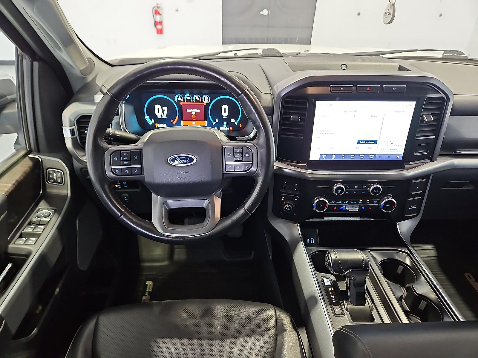 2023 Ford F-150 LARIAT Oxford White at Street VW of Amarillo