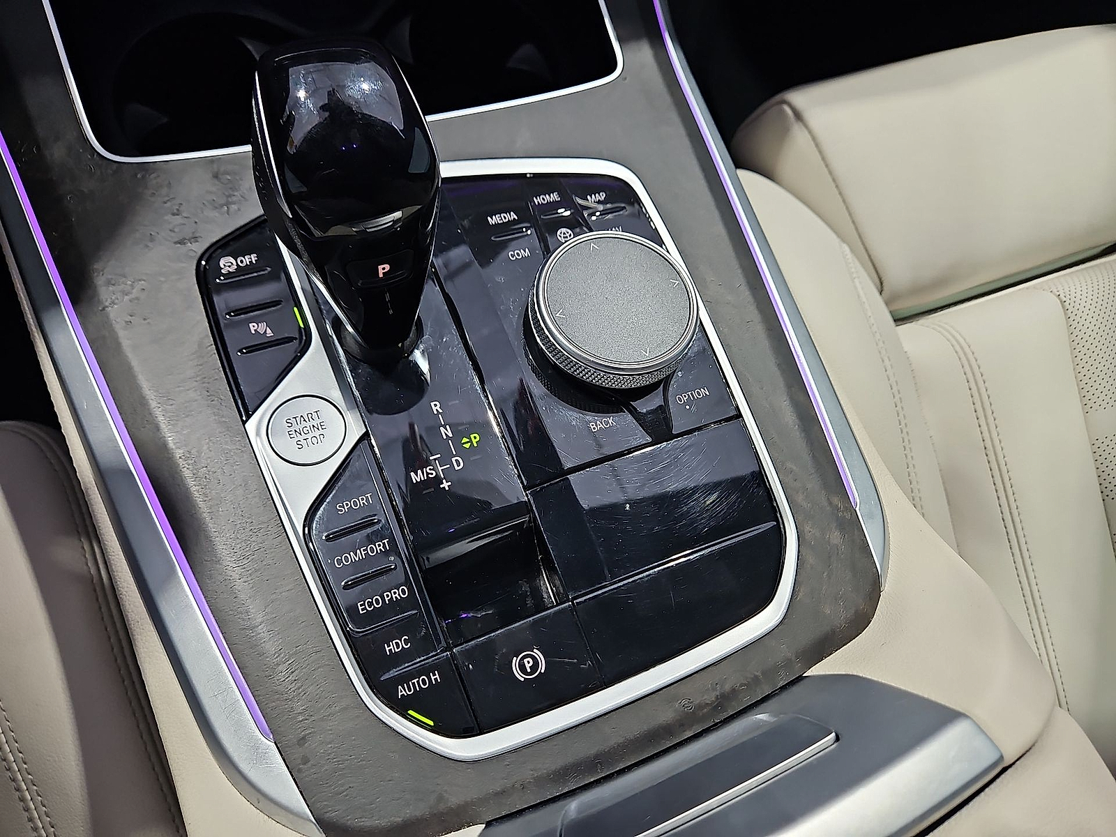 2022 BMW X5 xDrive40i White Metallic at Bobby Duby Motors