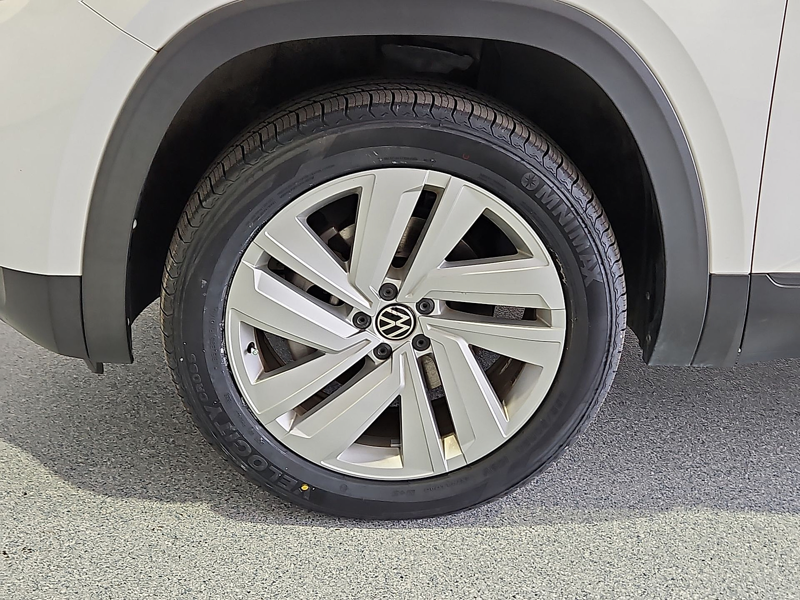 2022 Volkswagen Atlas Cross Sport 3.6L V6 SE w/Technology Pure White at Street VW of Amarillo