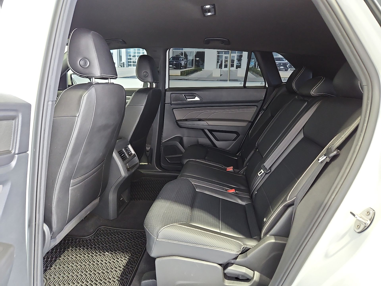 2022 Volkswagen Atlas Cross Sport 3.6L V6 SE w/Technology Pure White at Street VW of Amarillo