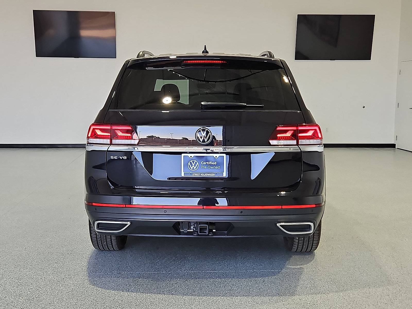 2023 Volkswagen Atlas 3.6L V6 SE w/Technology Deep Black at Street VW of Amarillo