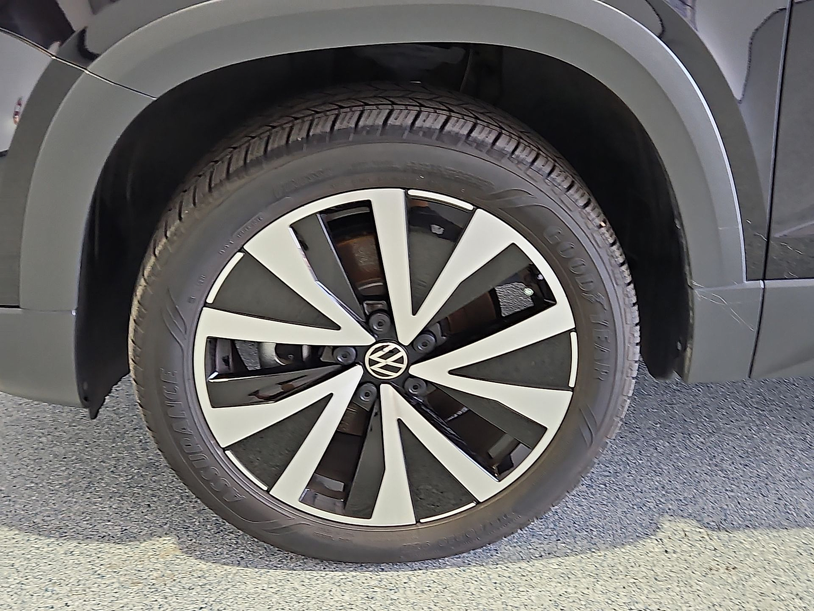 2023 Volkswagen Taos 1.5T SE Deep Black at Street VW of Amarillo