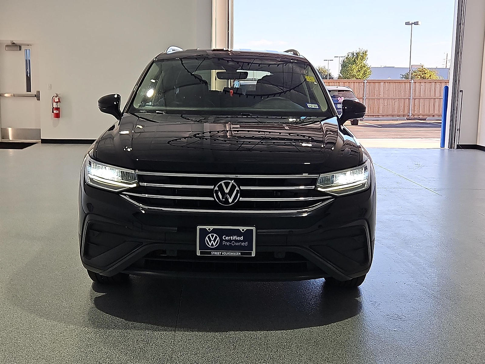 2024 Volkswagen Tiguan 2.0T SE Deep Black Pearl at Street VW of Amarillo