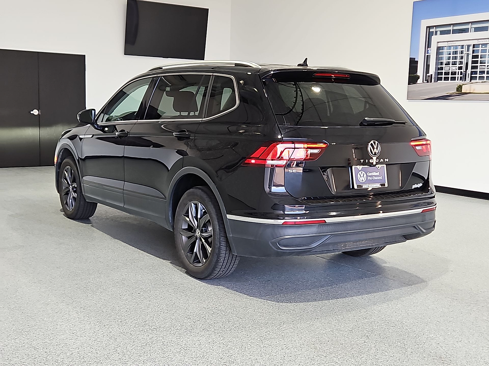 2024 Volkswagen Tiguan 2.0T SE Deep Black Pearl at Street VW of Amarillo