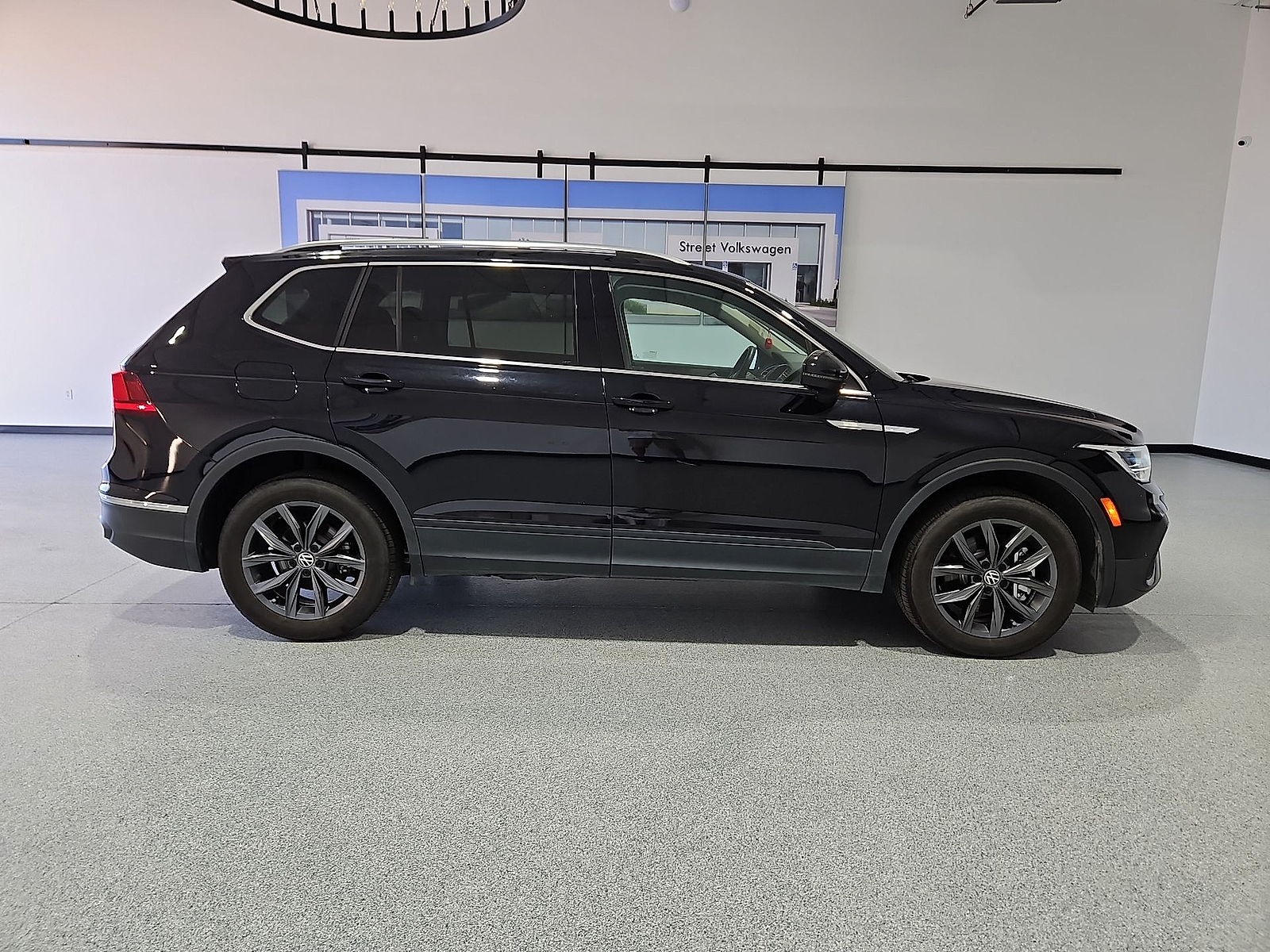 2024 Volkswagen Tiguan 2.0T SE Deep Black Pearl at Street VW of Amarillo