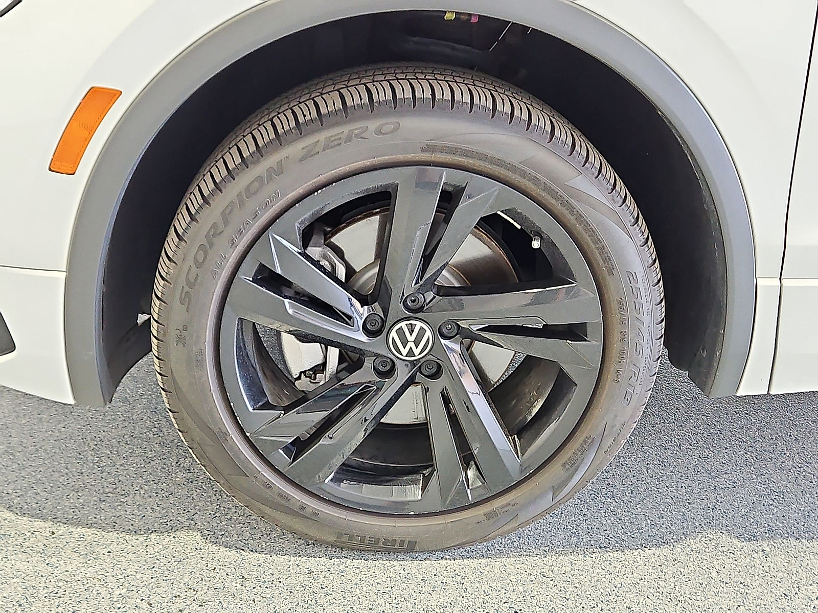 2024 Volkswagen Tiguan 2.0T SE R-Line Black Opal White at Street VW of Amarillo