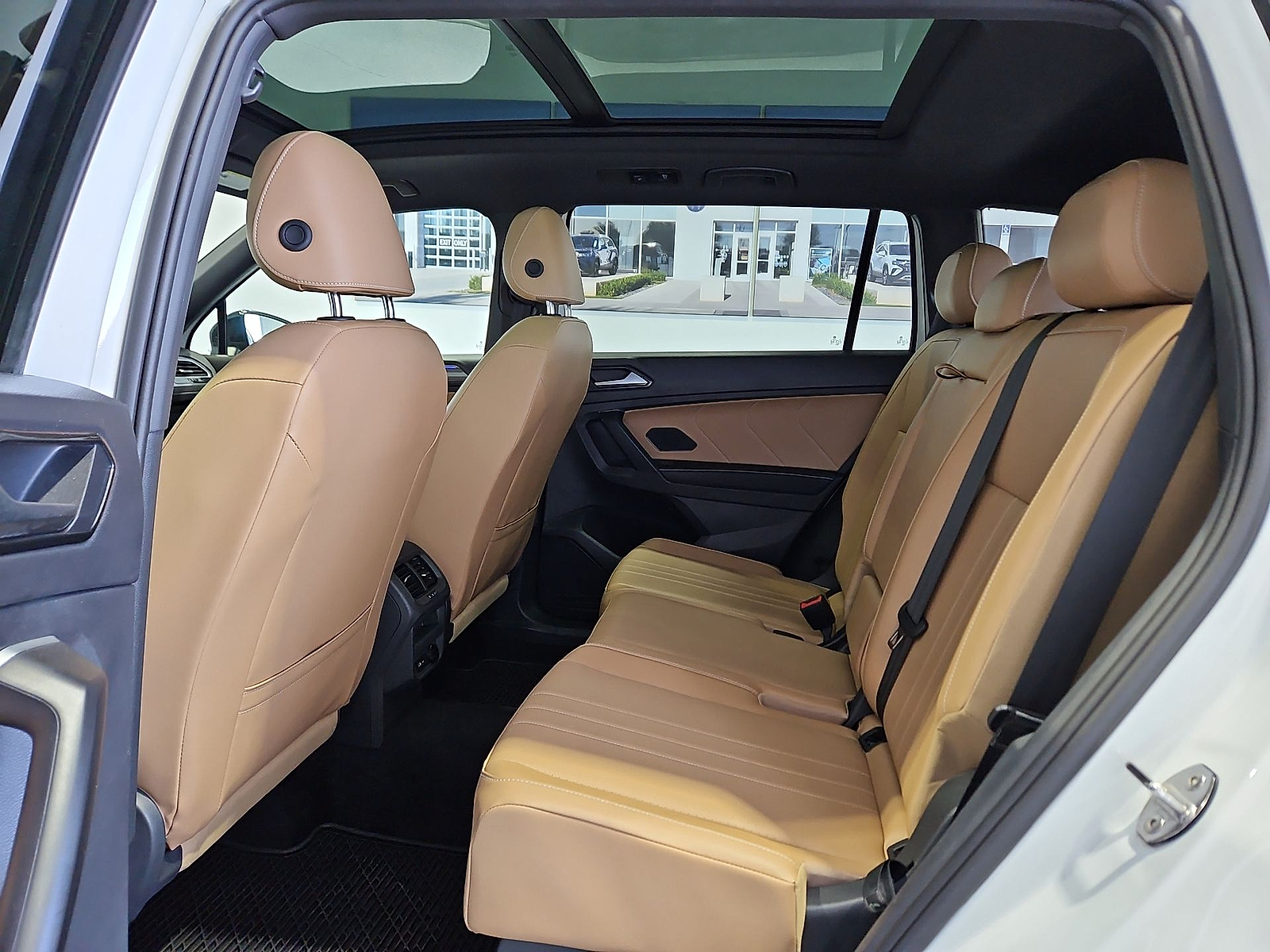 2024 Volkswagen Tiguan 2.0T SE R-Line Black Opal White at Street VW of Amarillo