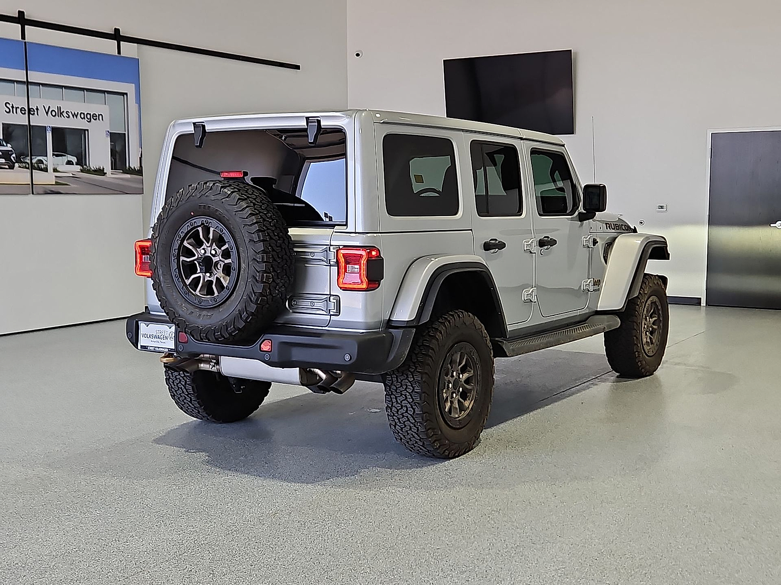 2022 Jeep Wrangler Unlimited photo 8 of 22