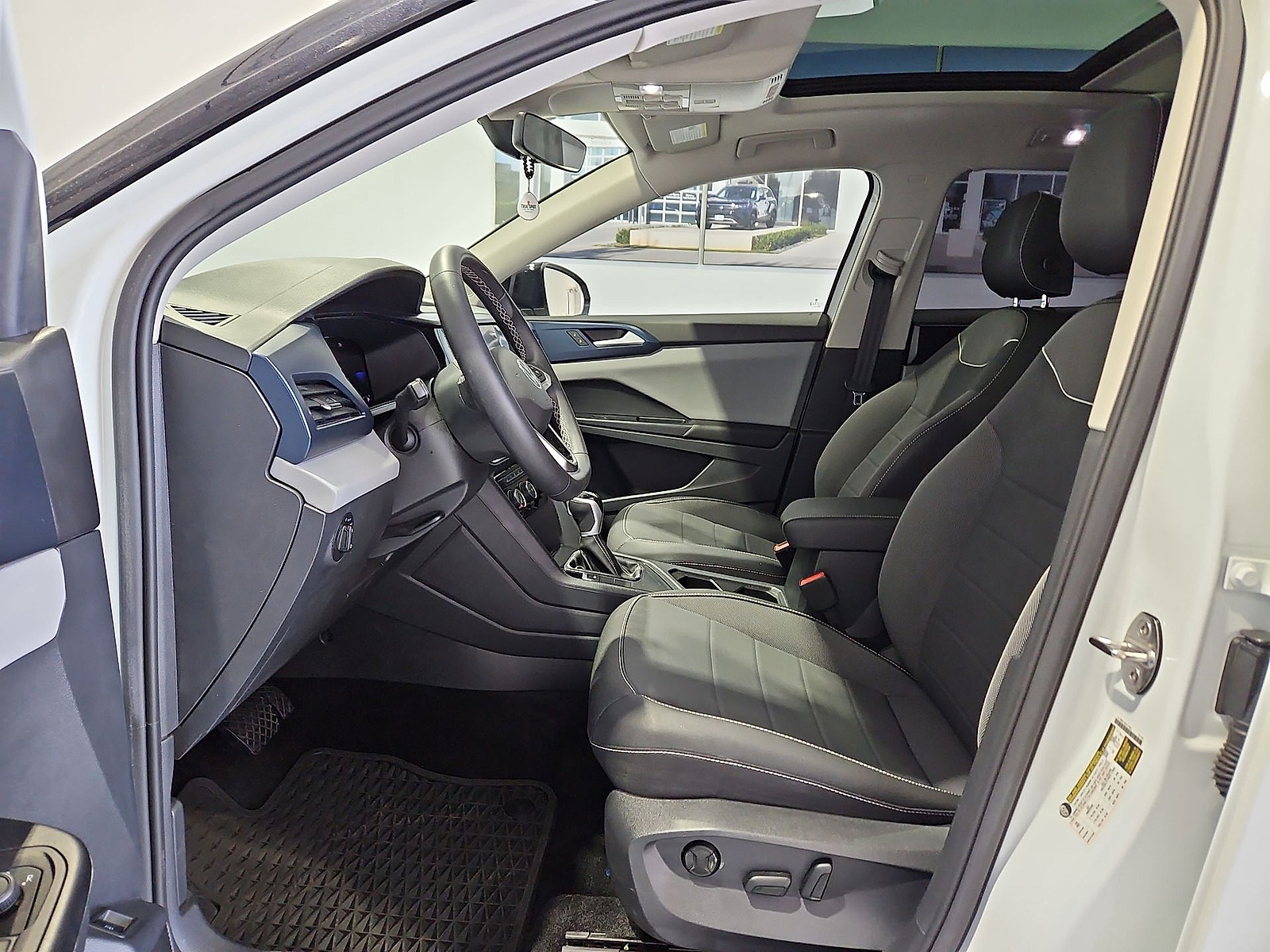 2023 Volkswagen Taos 1.5T SE Pure White at Street VW of Amarillo